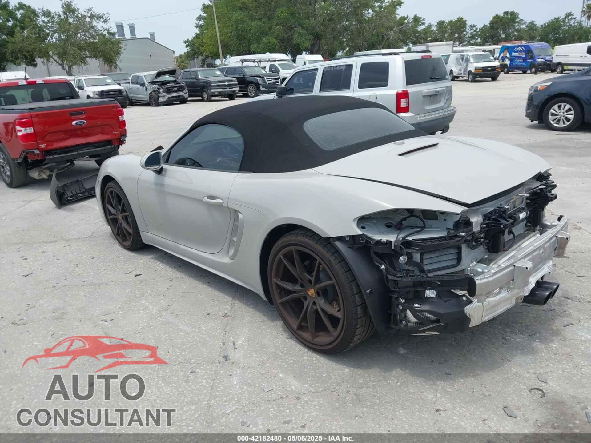PORSCHE 718 BOXSTER 2024 - WP0CA2A84RK206112