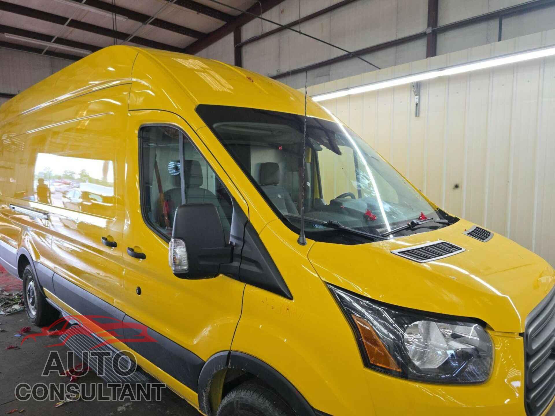 FORD TRANSIT 2019 - 1FTYR3XM0KKA38693