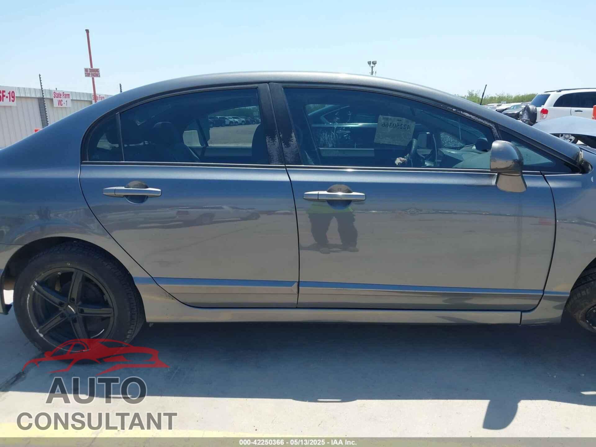 HONDA CIVIC 2011 - 2HGFA1F52BH302826