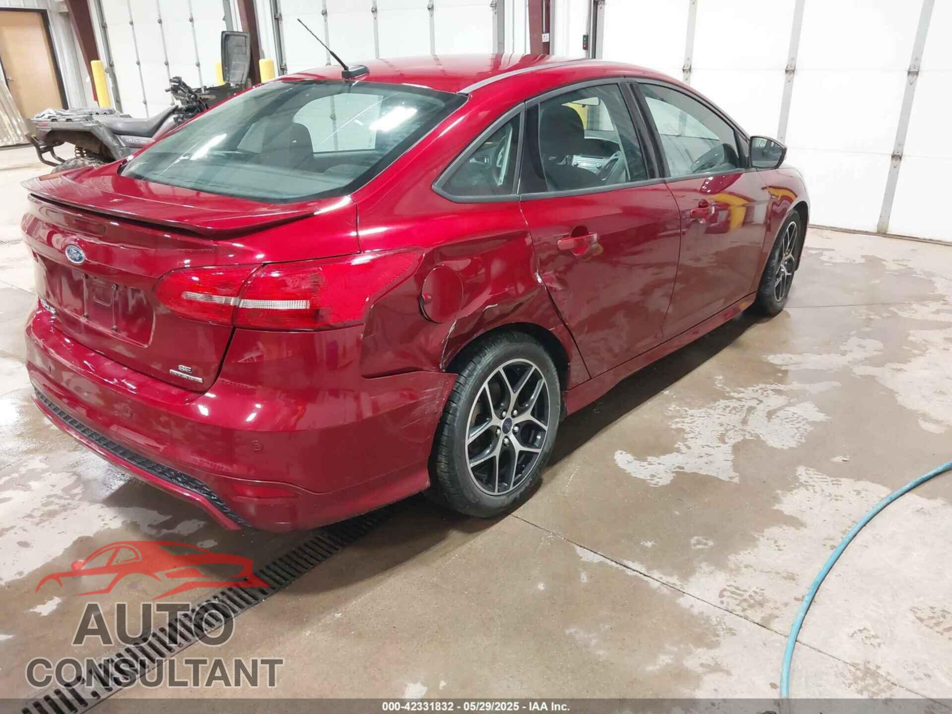 FORD FOCUS 2015 - 1FADP3F21FL306273