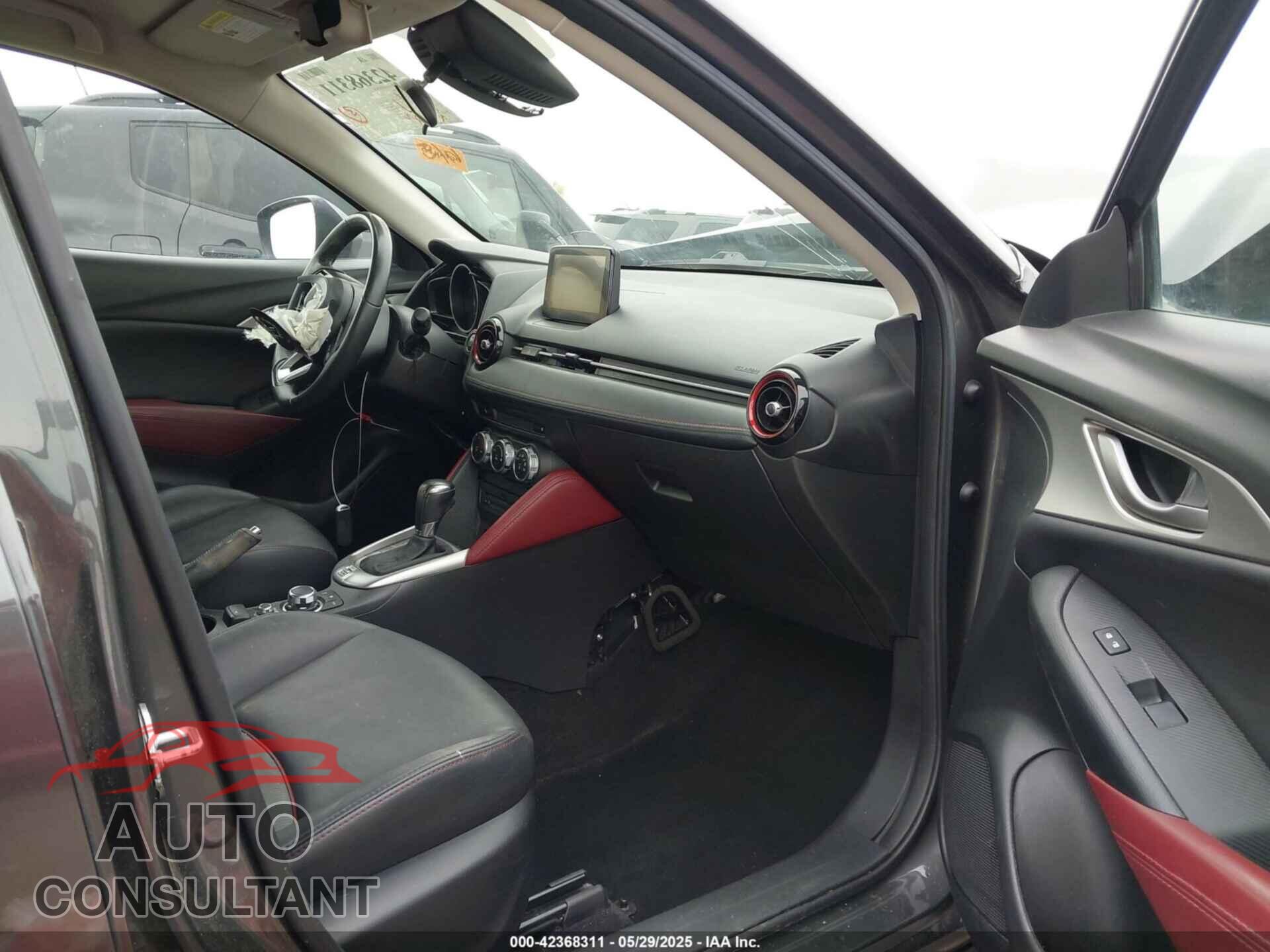 MAZDA CX-3 2018 - JM1DKFC7XJ0312349