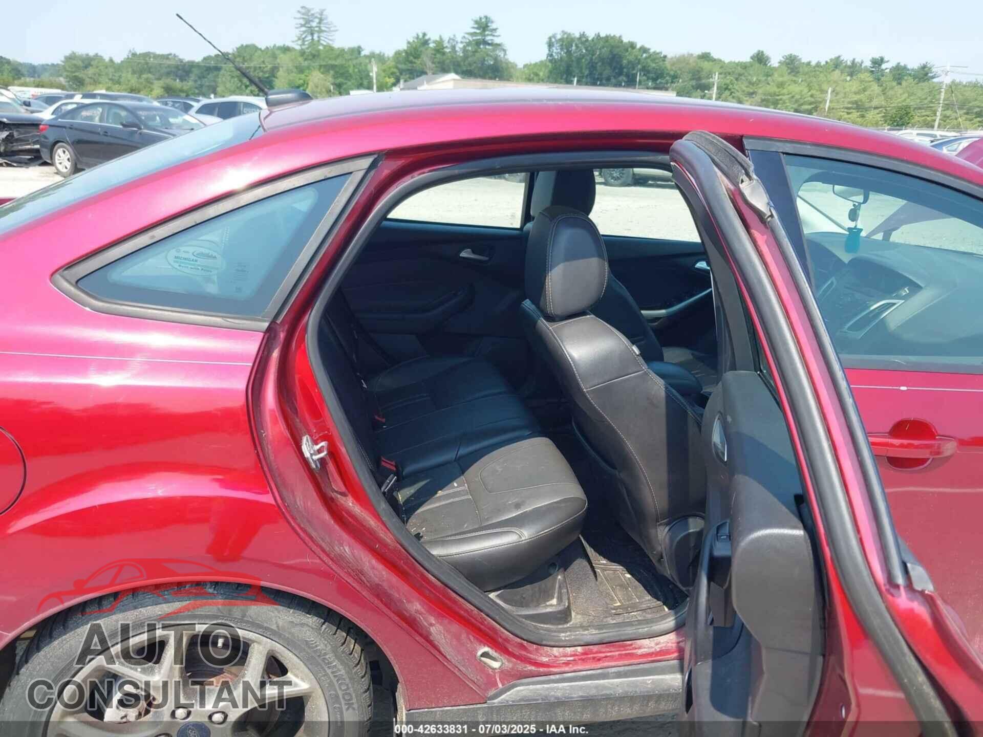 FORD FOCUS 2014 - 1FADP3F26EL409073