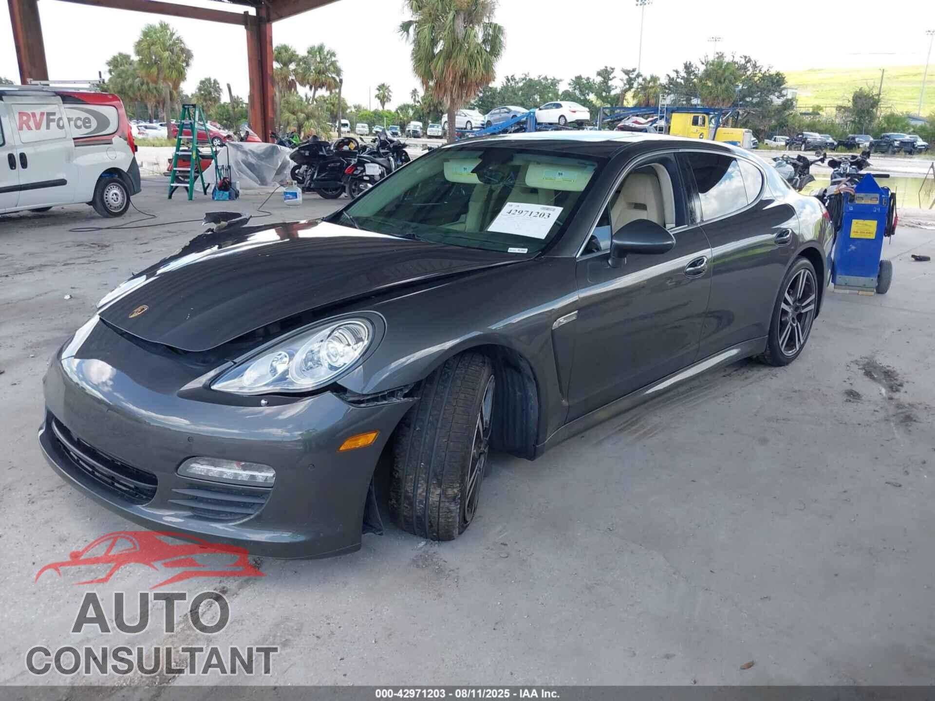 PORSCHE PANAMERA 2013 - WP0AB2A75DL060446