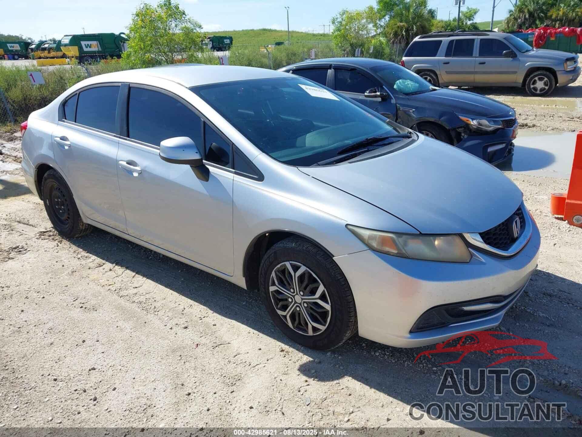 HONDA CIVIC 2013 - 19XFB2F51DE084023