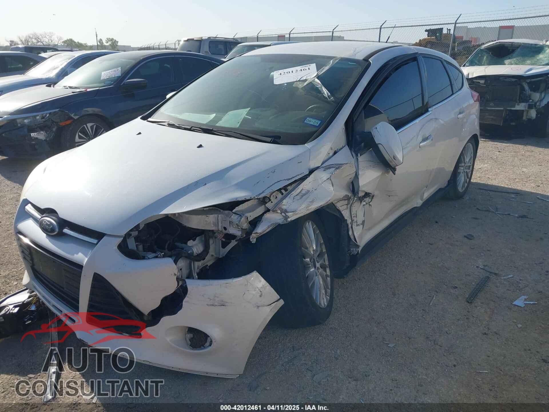 FORD FOCUS 2014 - 1FADP3N25EL264660
