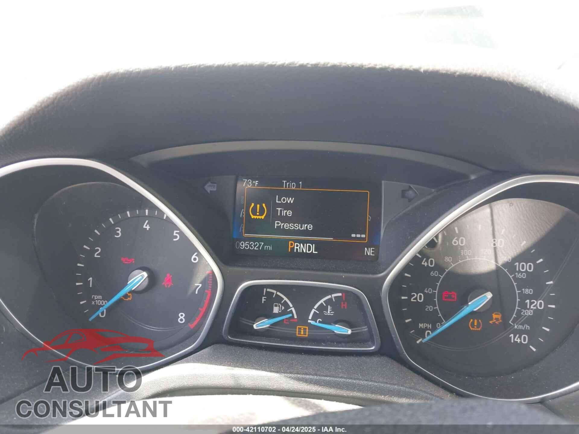 FORD FOCUS 2017 - 1FADP3F24HL232527