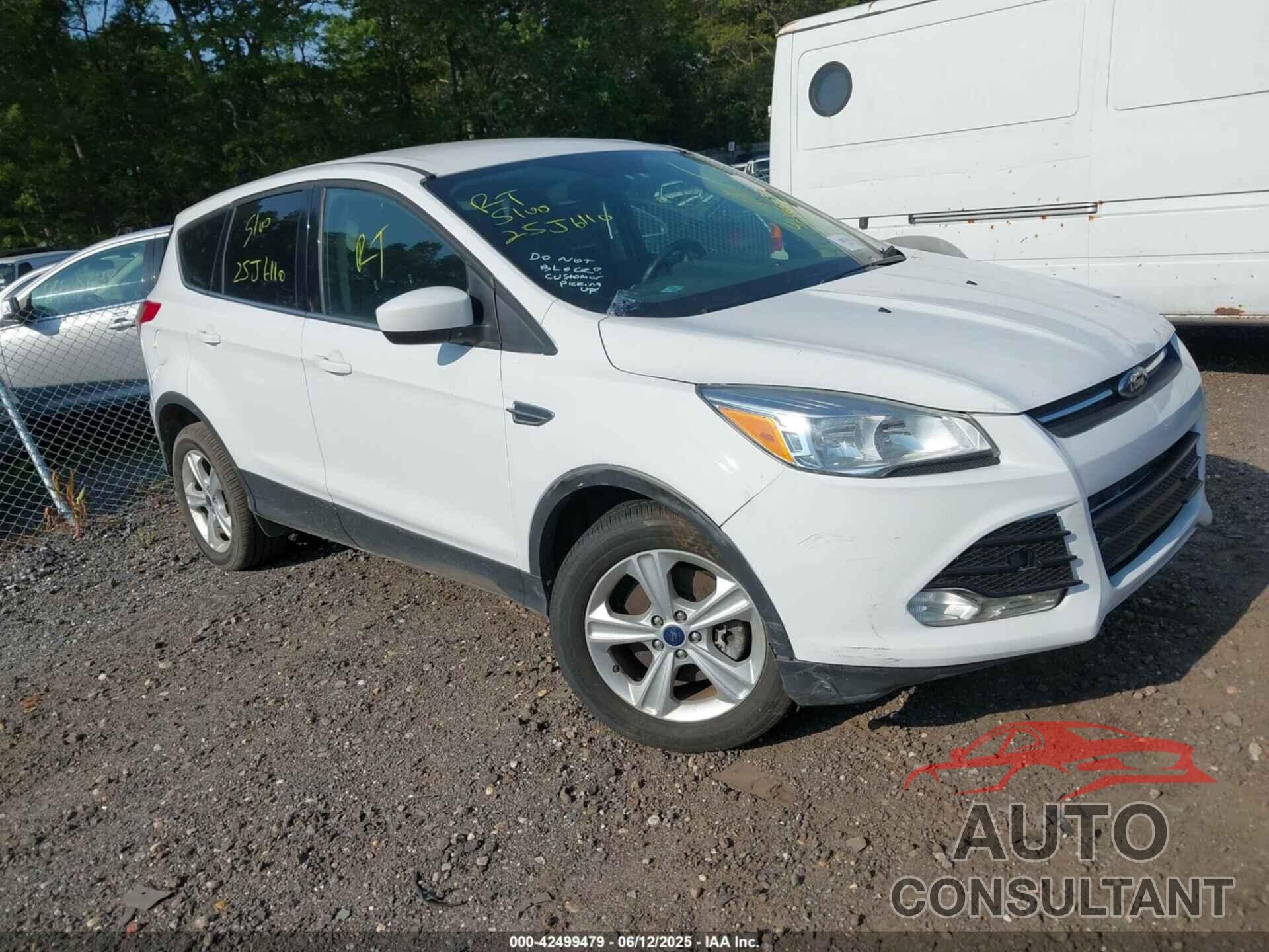 FORD ESCAPE 2015 - 1FMCU9GX1FUC65581