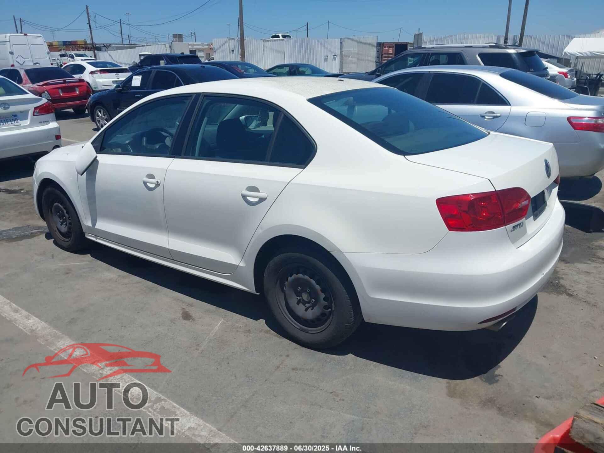 VOLKSWAGEN JETTA 2013 - 3VW2K7AJ5DM200939