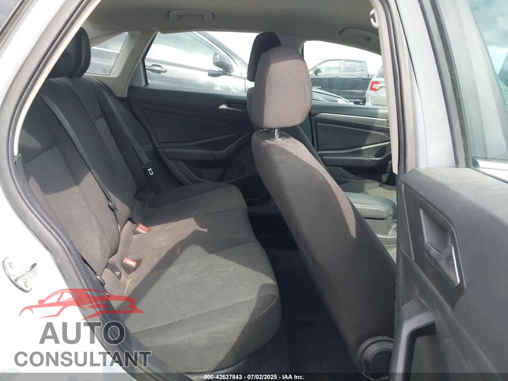 VOLKSWAGEN JETTA 2019 - 3VWC57BU2KM093236