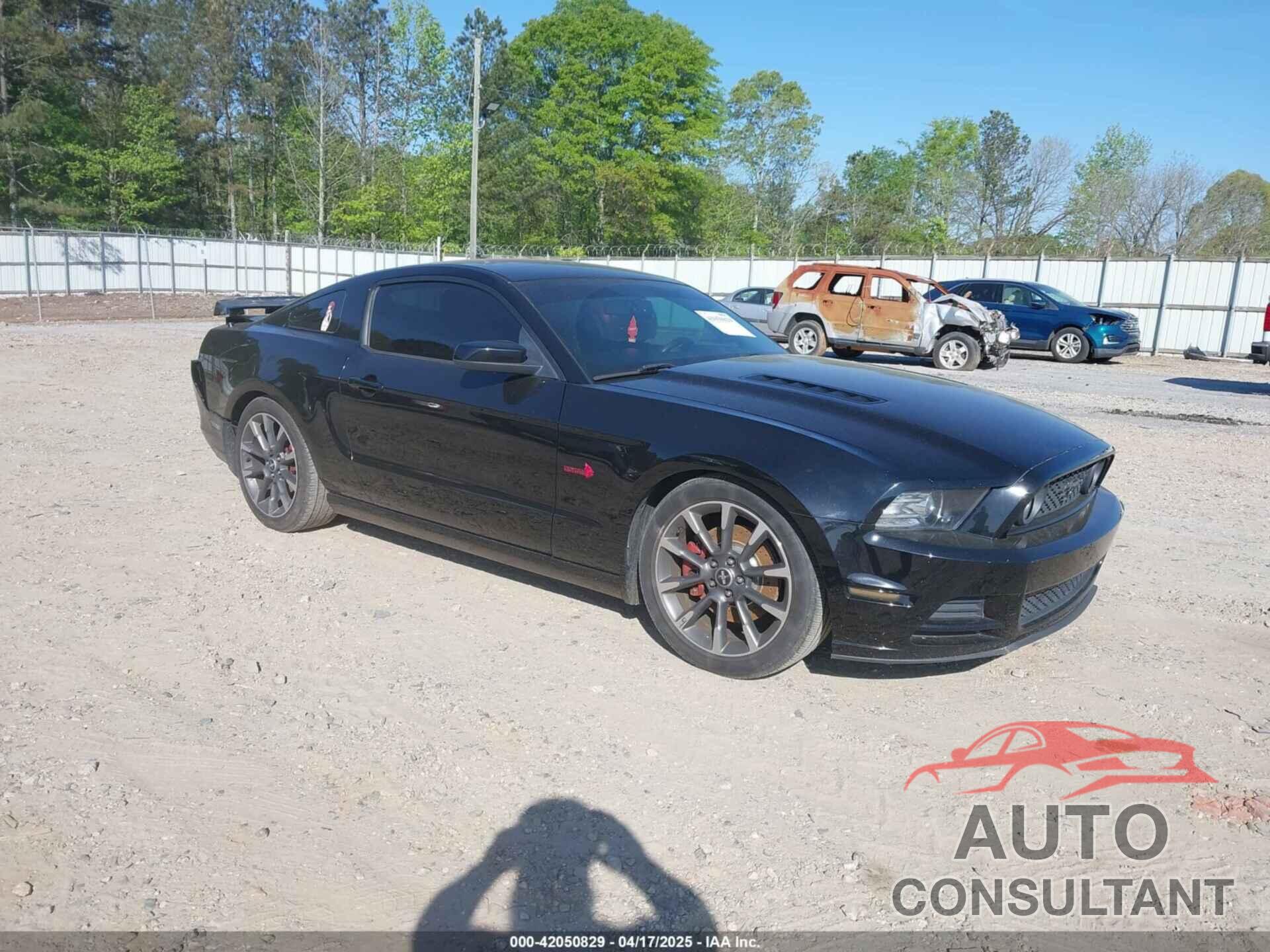 FORD MUSTANG 2013 - 1ZVBP8CF2D5284157