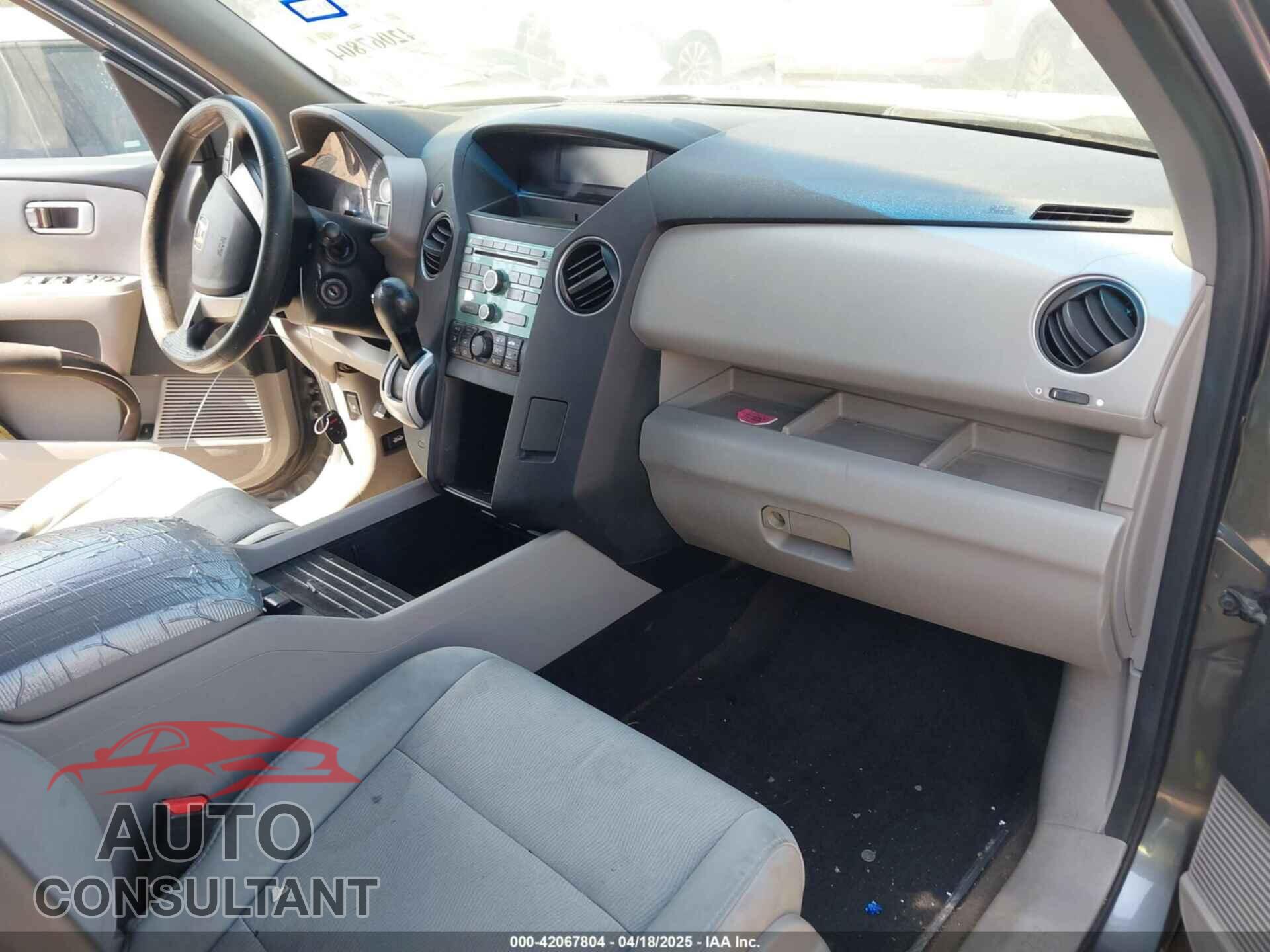 HONDA PILOT 2011 - 5FNYF3H20BB015398