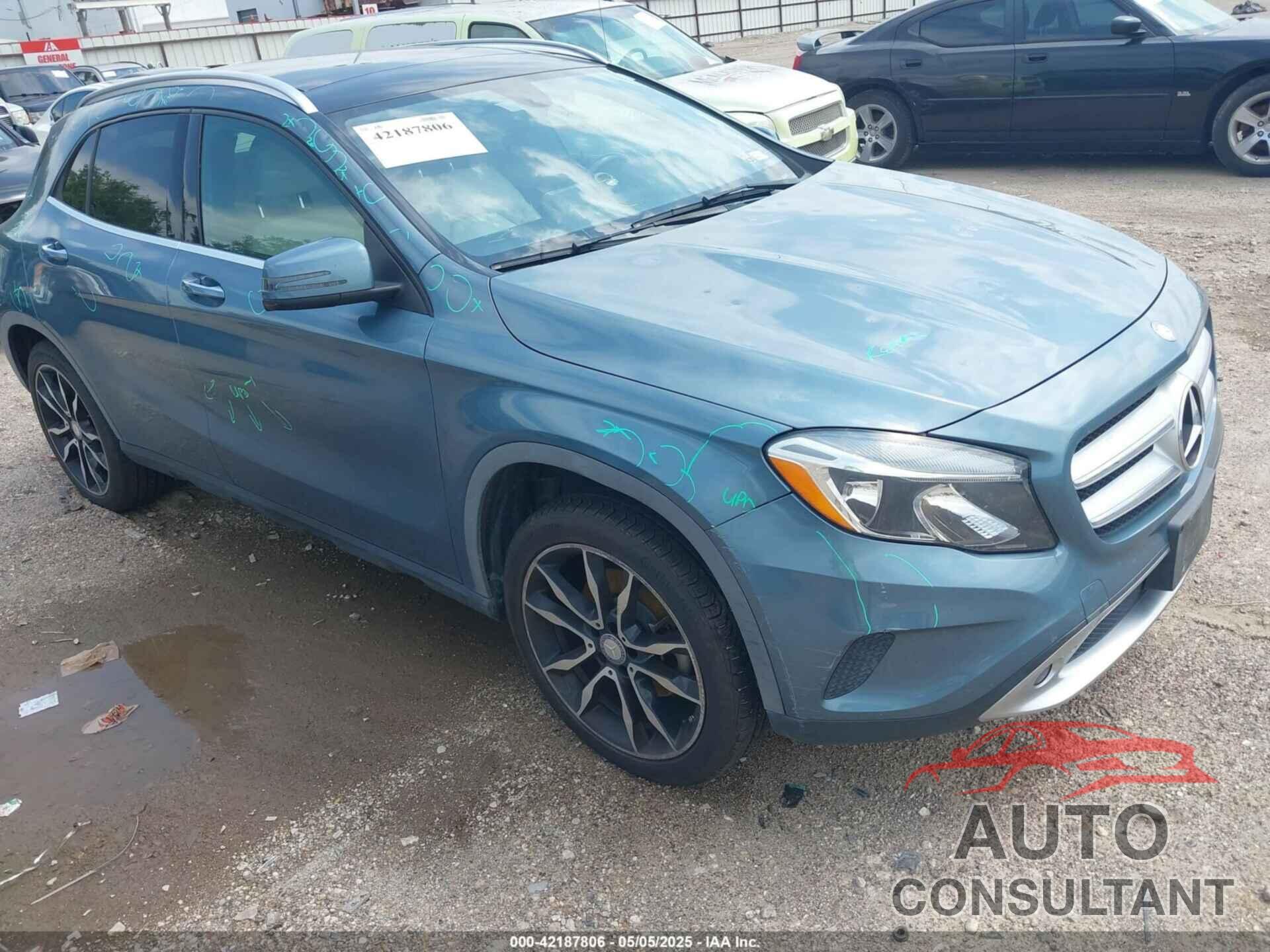 MERCEDES-BENZ GLA 250 2015 - WDCTG4EB8FJ183896