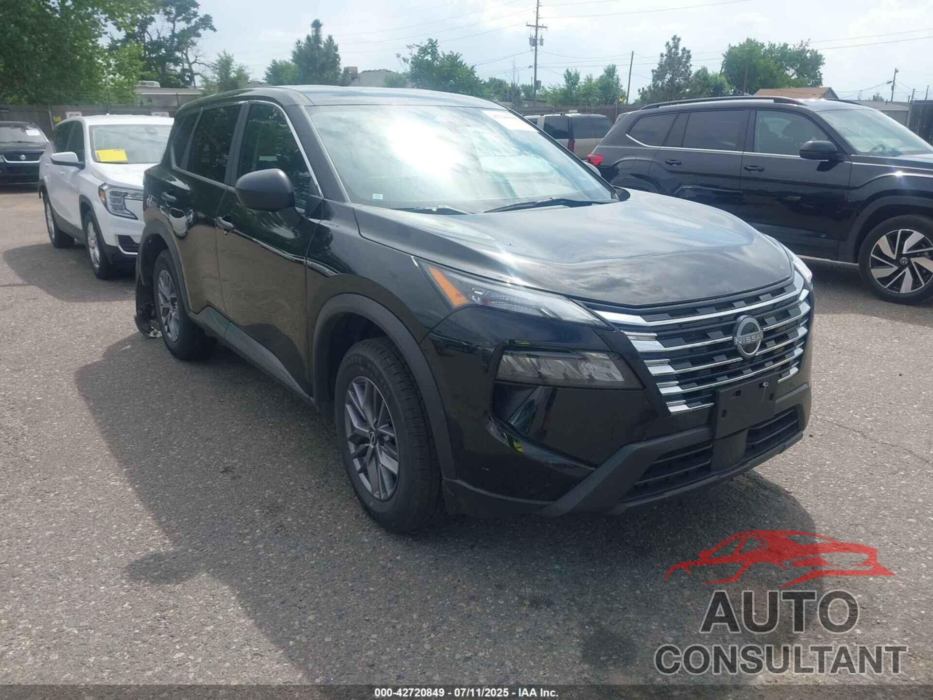 NISSAN ROGUE 2024 - 5N1BT3AB8RC747225