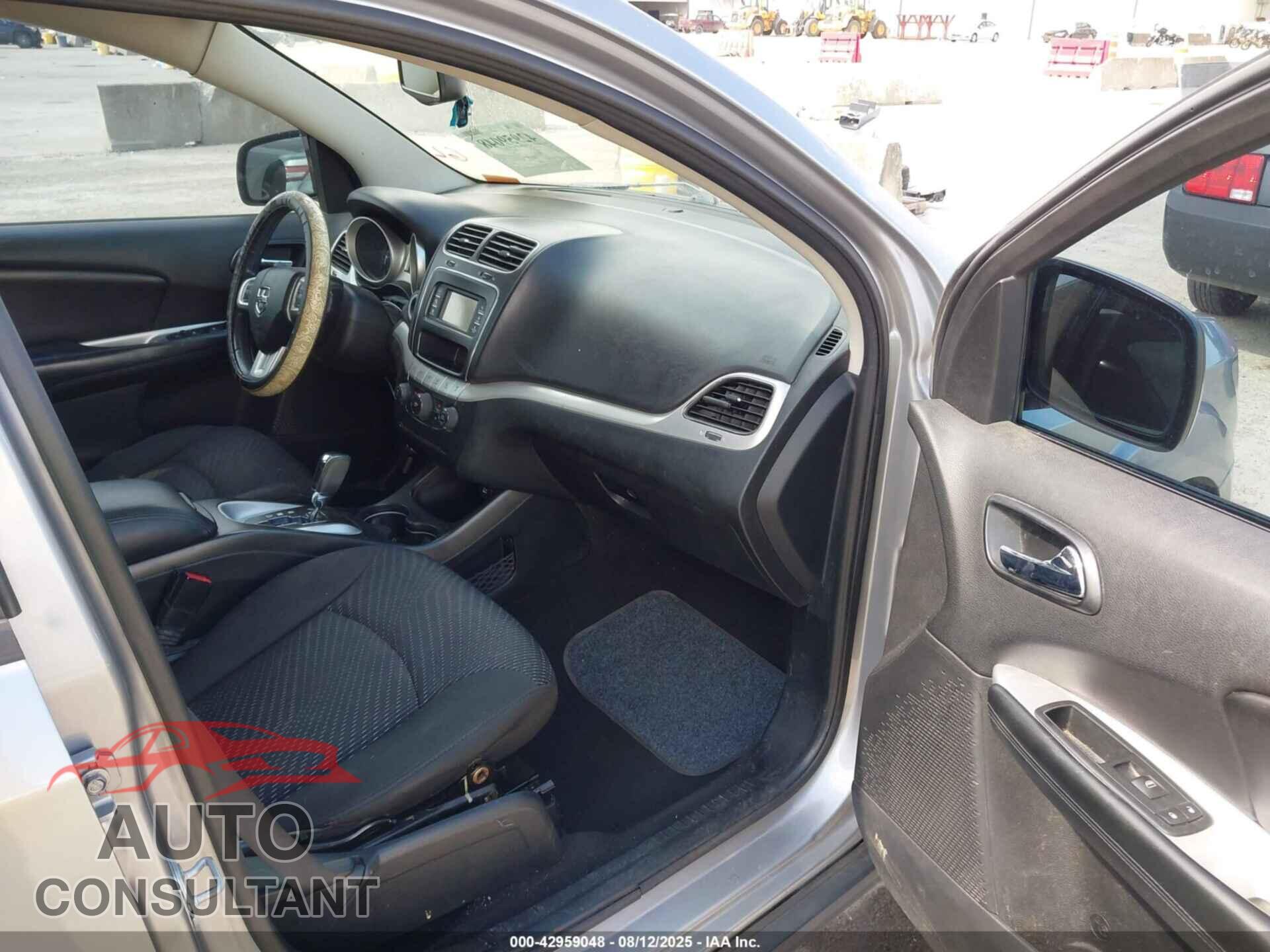DODGE JOURNEY 2015 - 3C4PDCBB1FT737898