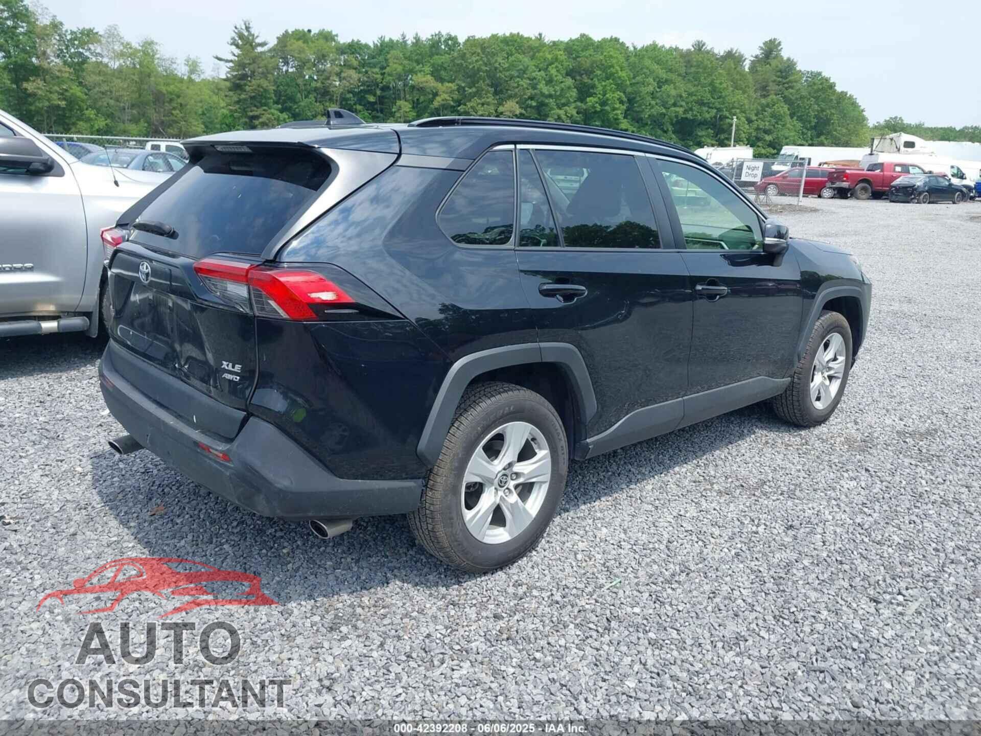 TOYOTA RAV4 2021 - JTMP1RFV3MD532327