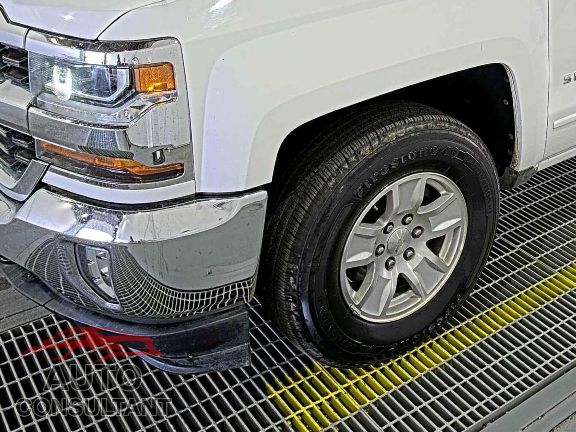 CHEVROLET SILVERADO 2018 - 1GCVKREC5JZ273214
