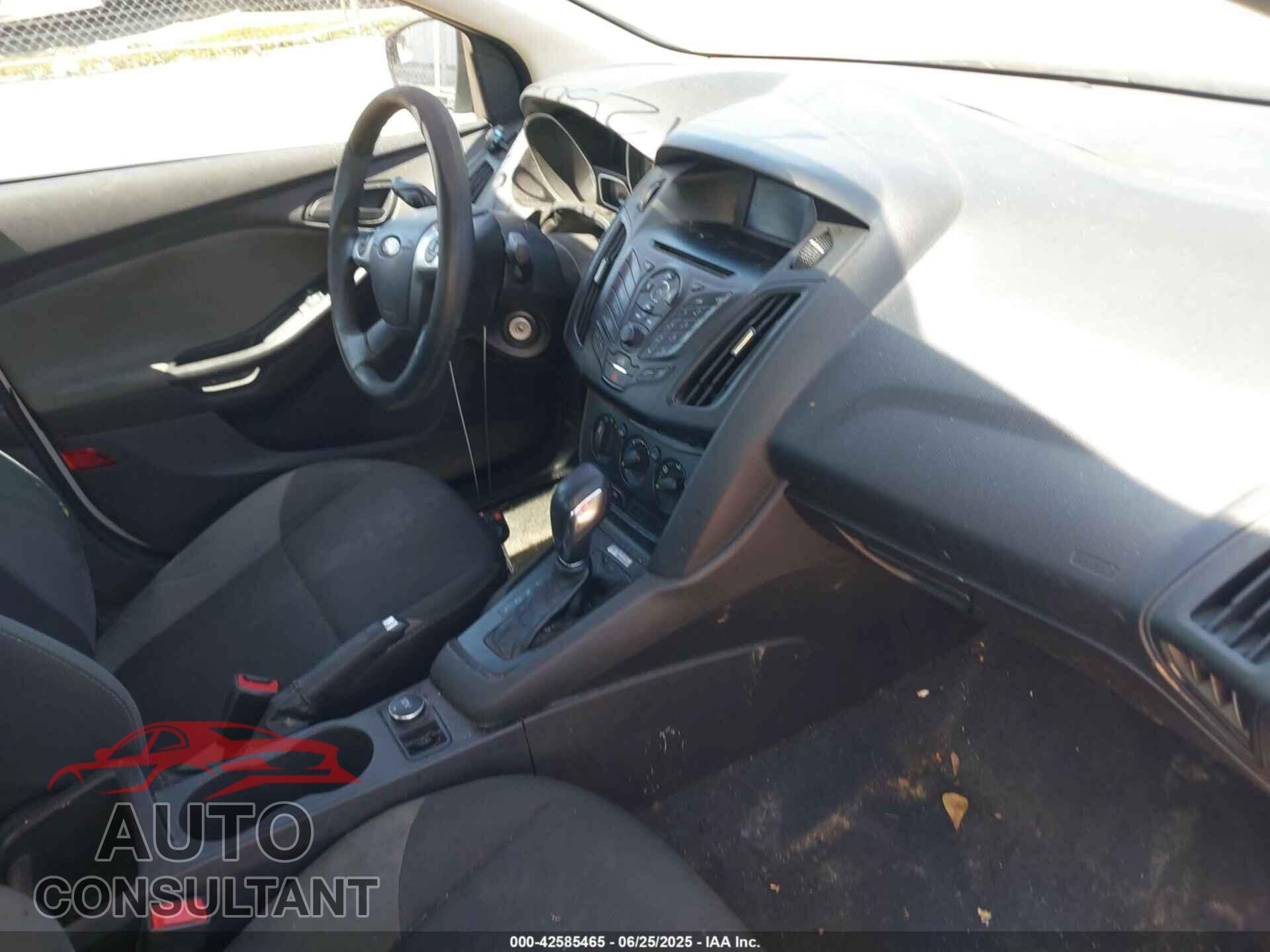 FORD FOCUS 2014 - 1FADP3E22EL367910