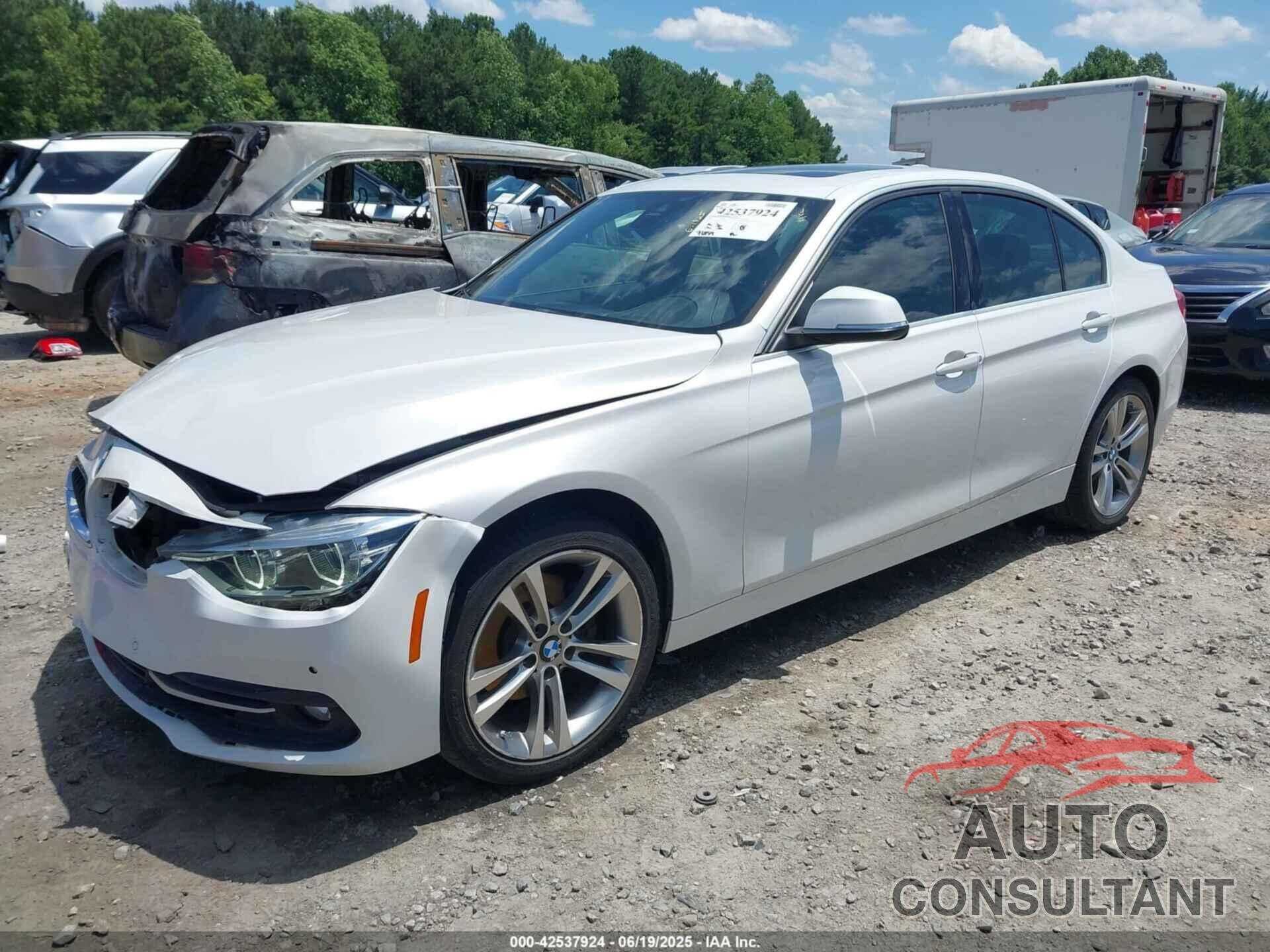 BMW 330I 2018 - WBA8B9G55JNU98085