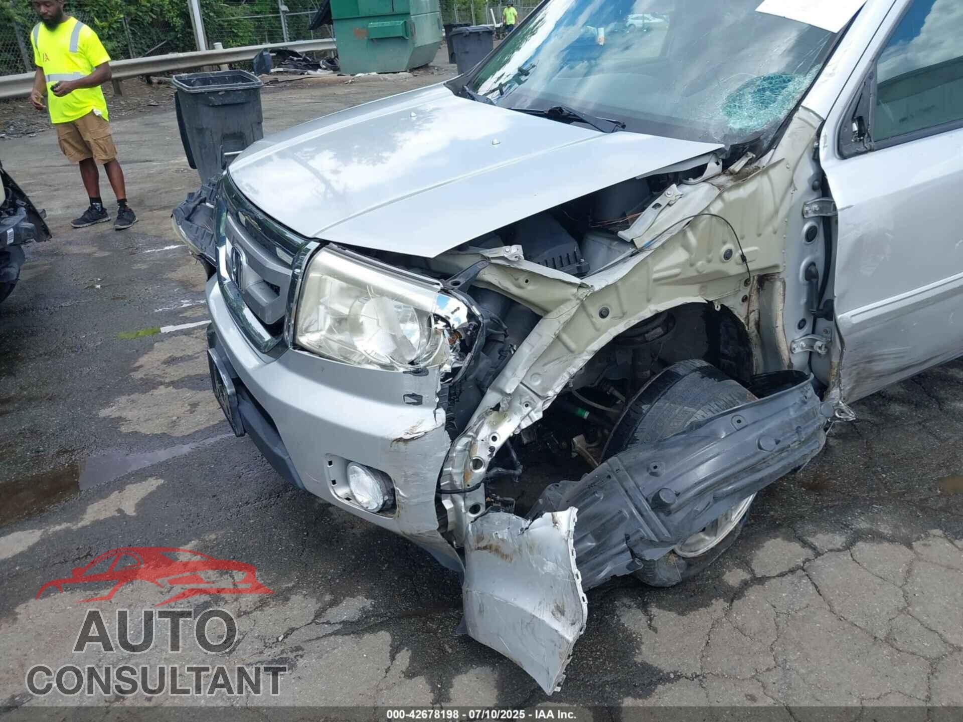 HONDA PILOT 2009 - 5FNYF38479B009481