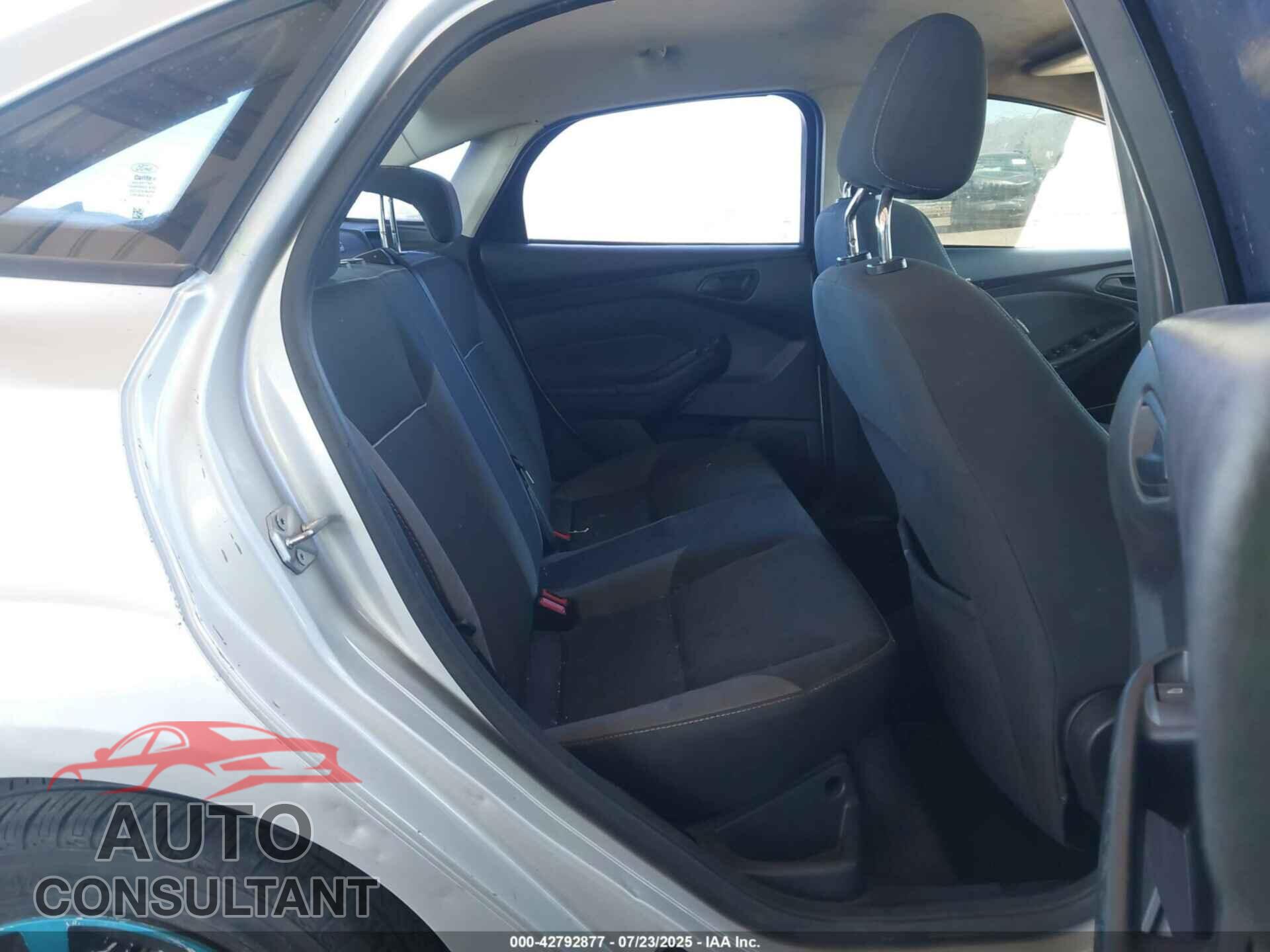 FORD FOCUS 2012 - 1FAHP3F2XCL325014