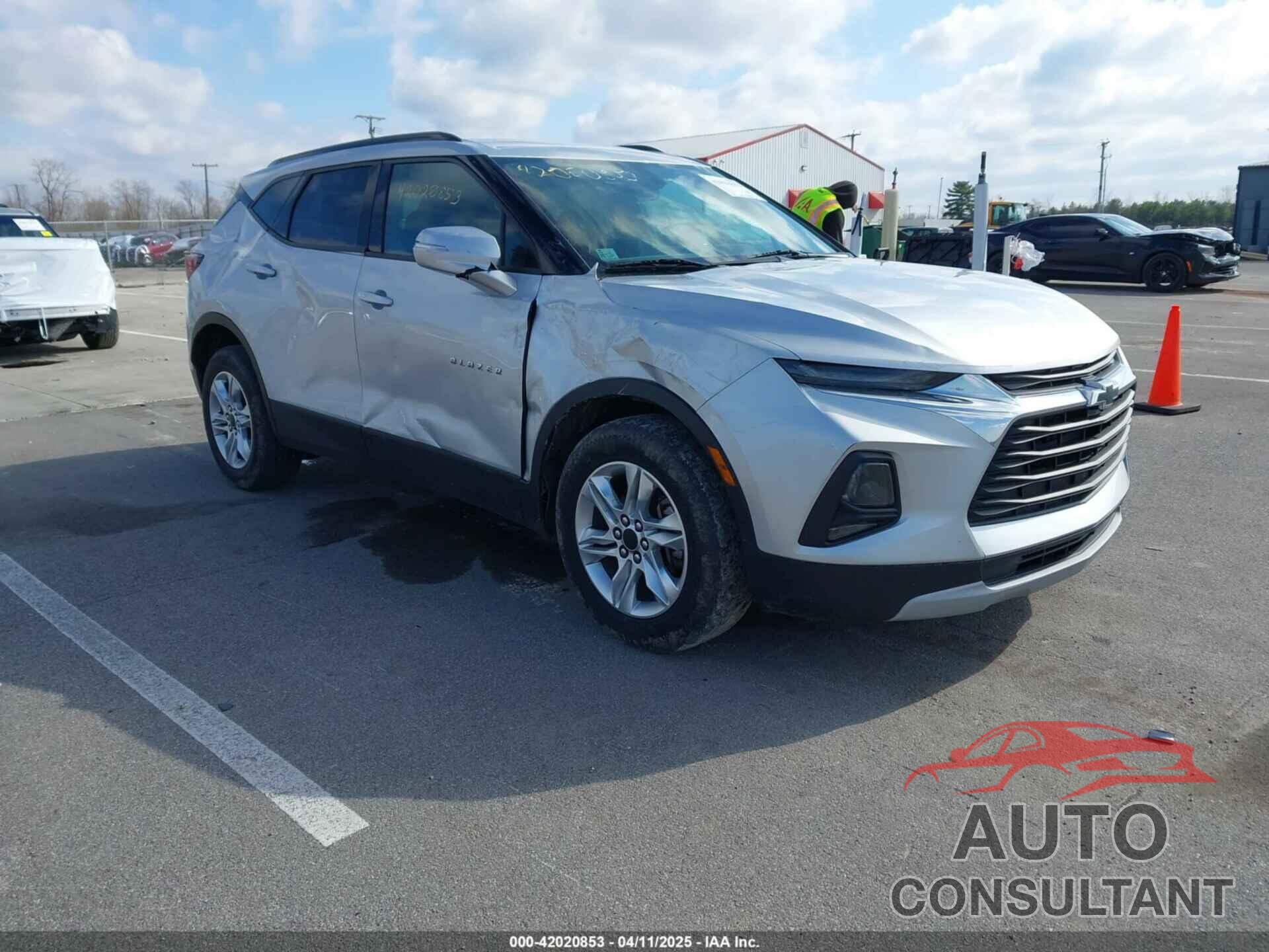 CHEVROLET BLAZER 2020 - 3GNKBHRS9LS600543