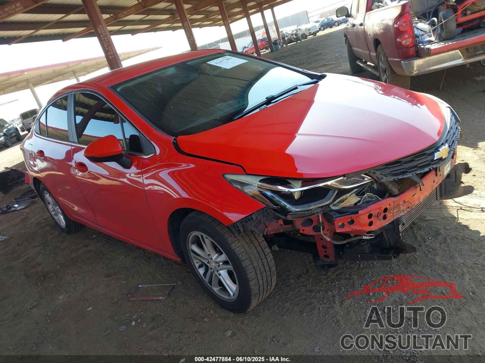 CHEVROLET CRUZE 2018 - 1G1BE5SM0J7185286