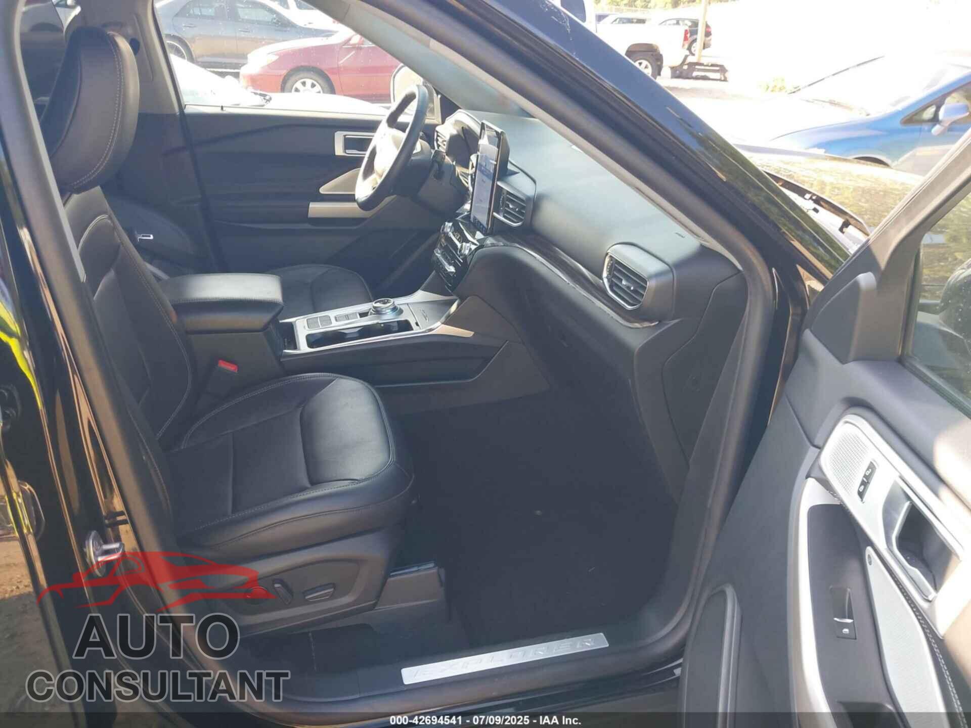 FORD EXPLORER 2023 - 1FMSK7FHXPGB00127