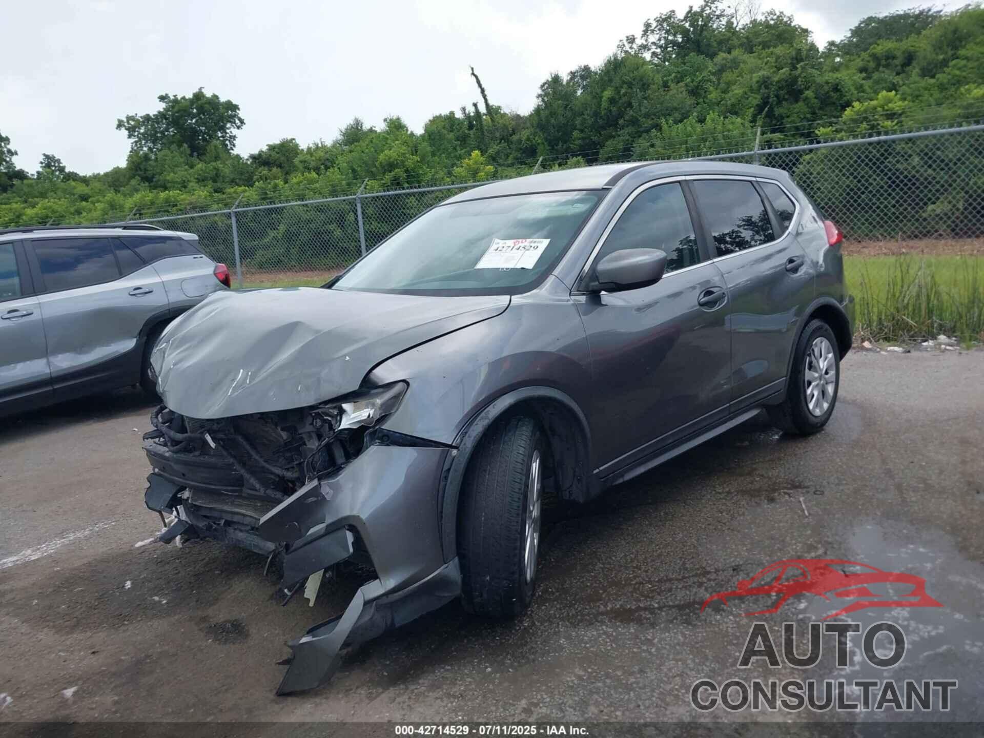 NISSAN ROGUE 2017 - KNMAT2MT5HP522900