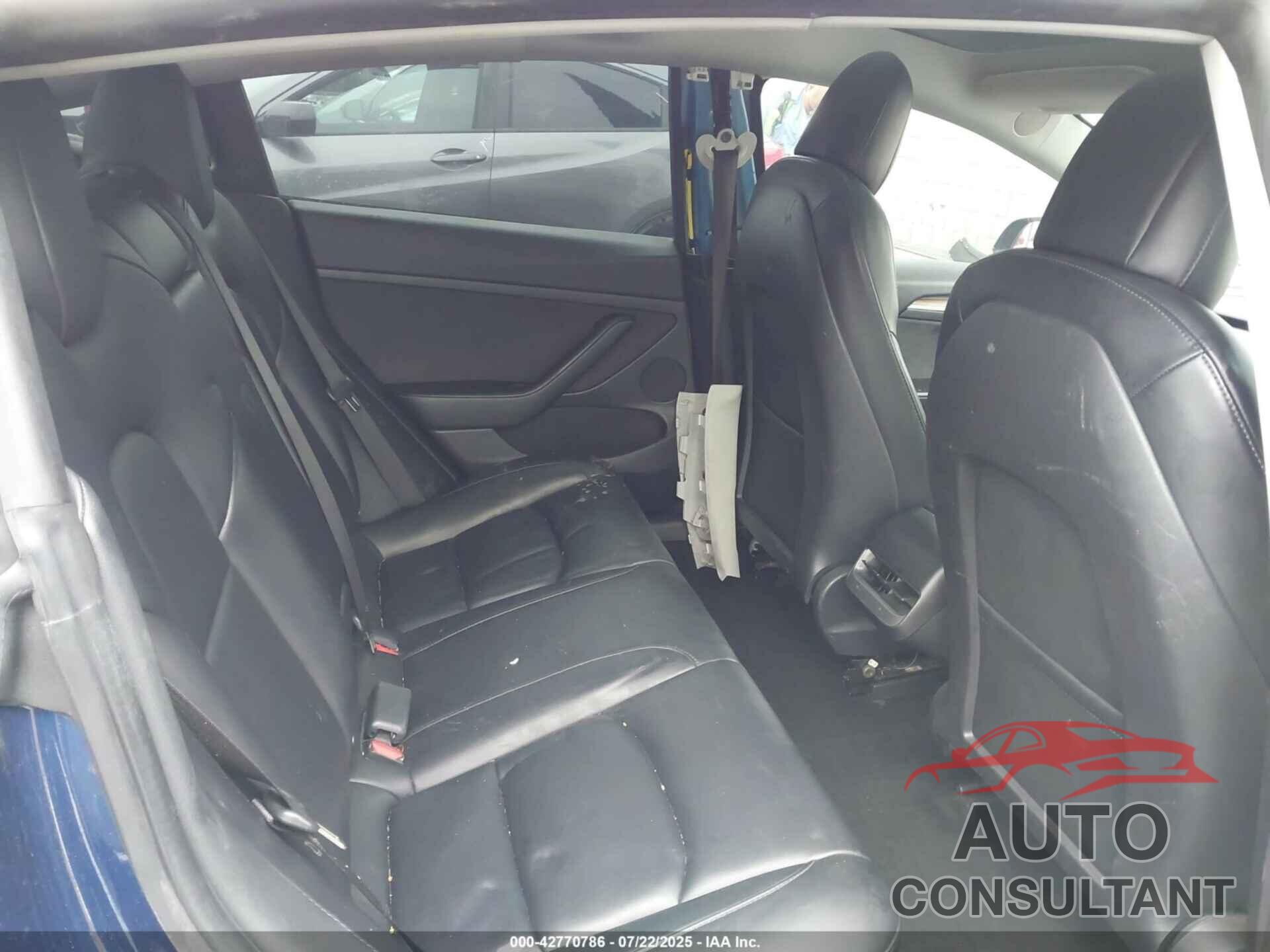 TESLA MODEL 3 2022 - 5YJ3E1EA6NF145476