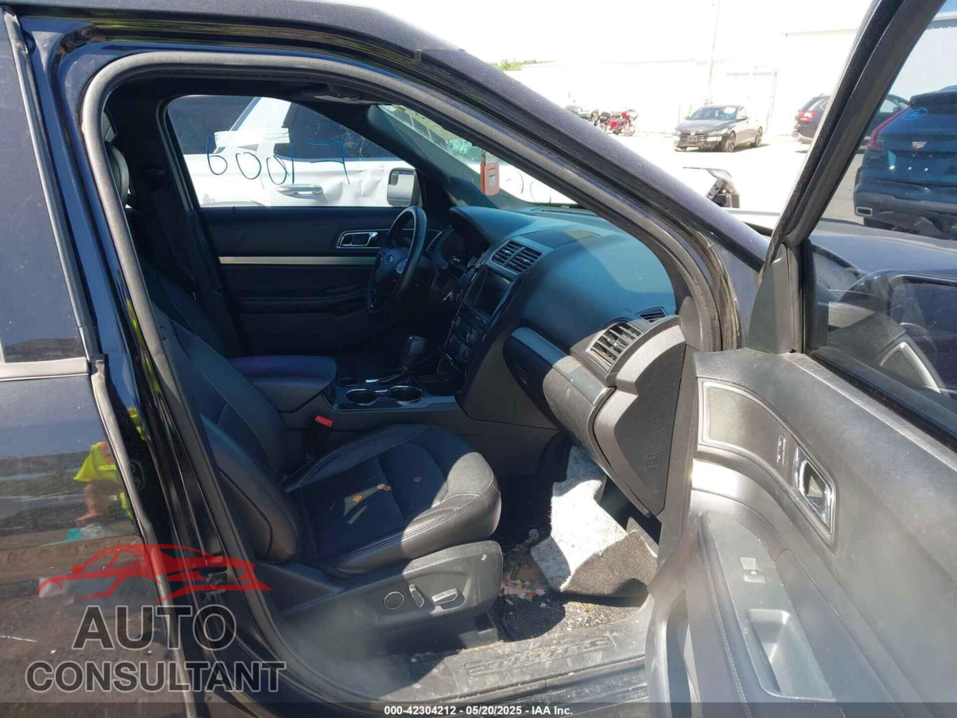 FORD EXPLORER 2018 - 1FM5K7D85JGB99706