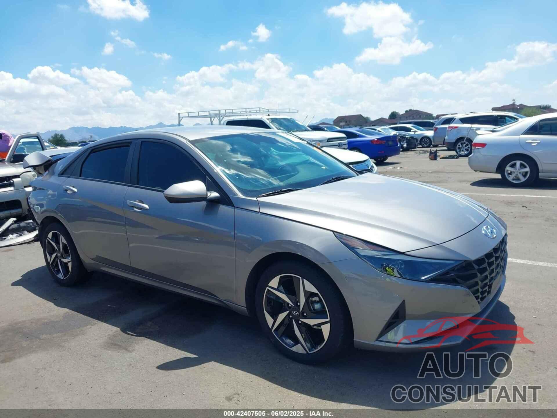 HYUNDAI ELANTRA 2023 - KMHLS4AG5PU401987