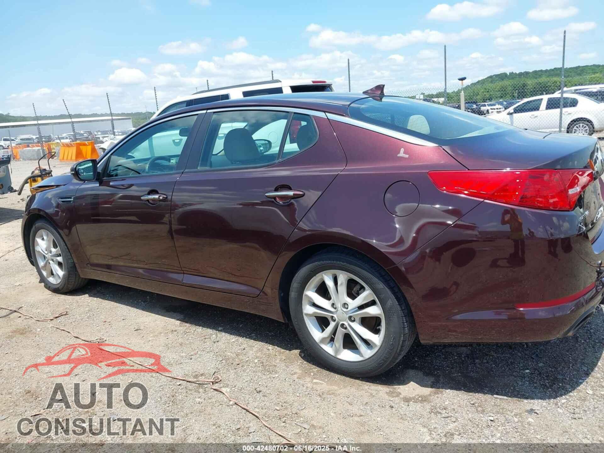 KIA OPTIMA 2013 - 5XXGM4A71DG204882