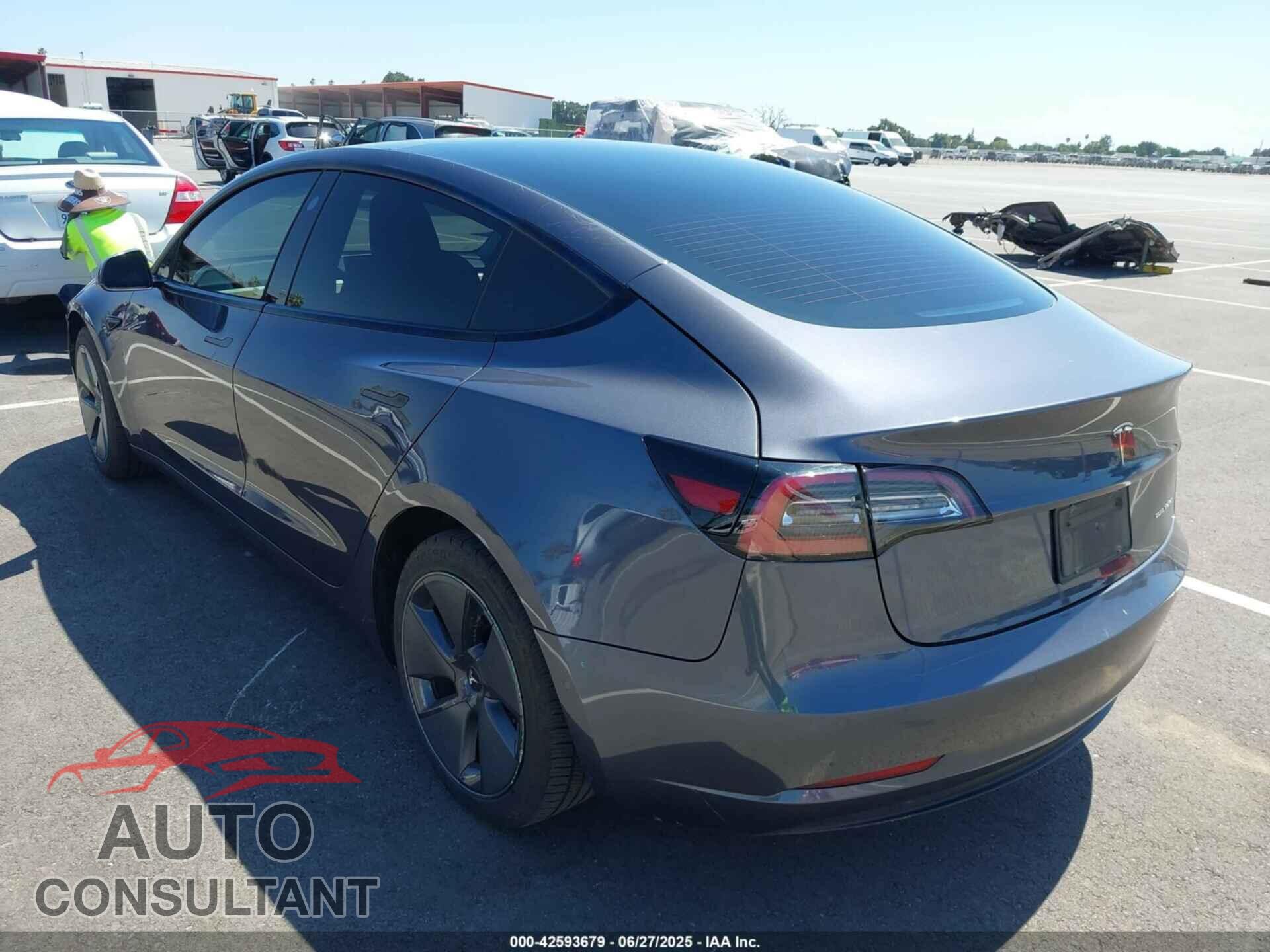 TESLA MODEL 3 2022 - 5YJ3E1EB2NF240061