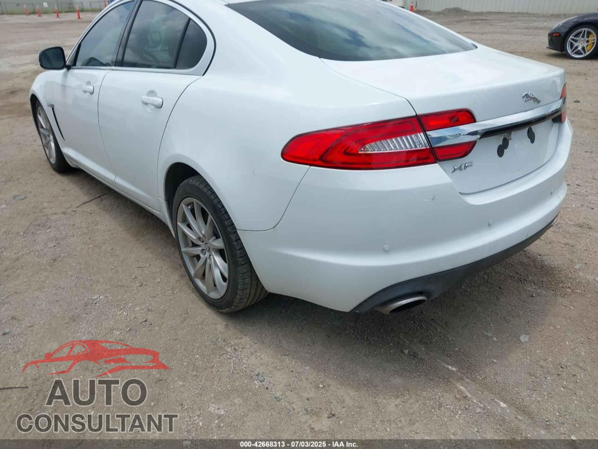 JAGUAR XF 2012 - SAJWA0FB9CLS44332