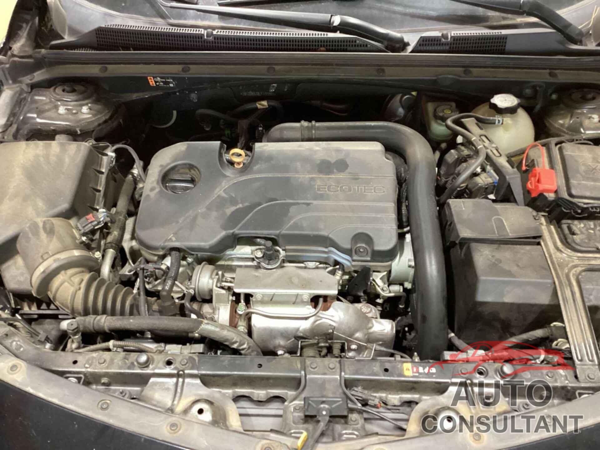 CHEVROLET MALIBU 2020 - 1G1ZD5ST8LF100065