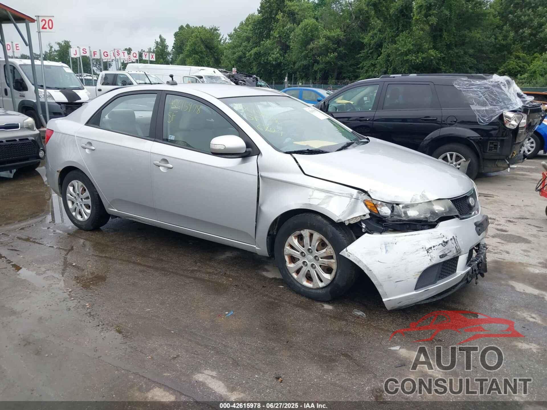 KIA FORTE 2010 - KNAFU4A25A5823949