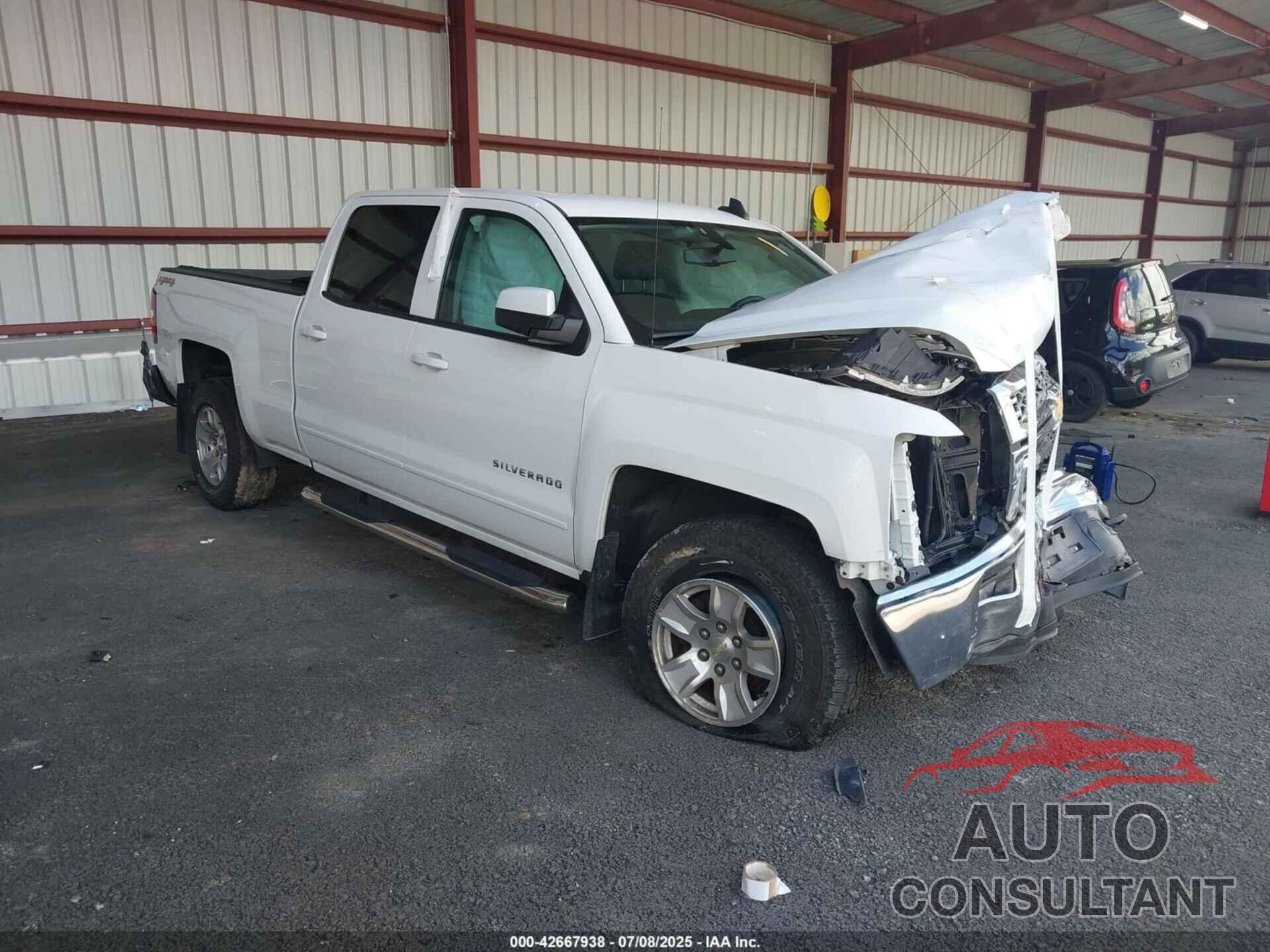 CHEVROLET SILVERADO 1500 2015 - 1GCUKREC9FF203610