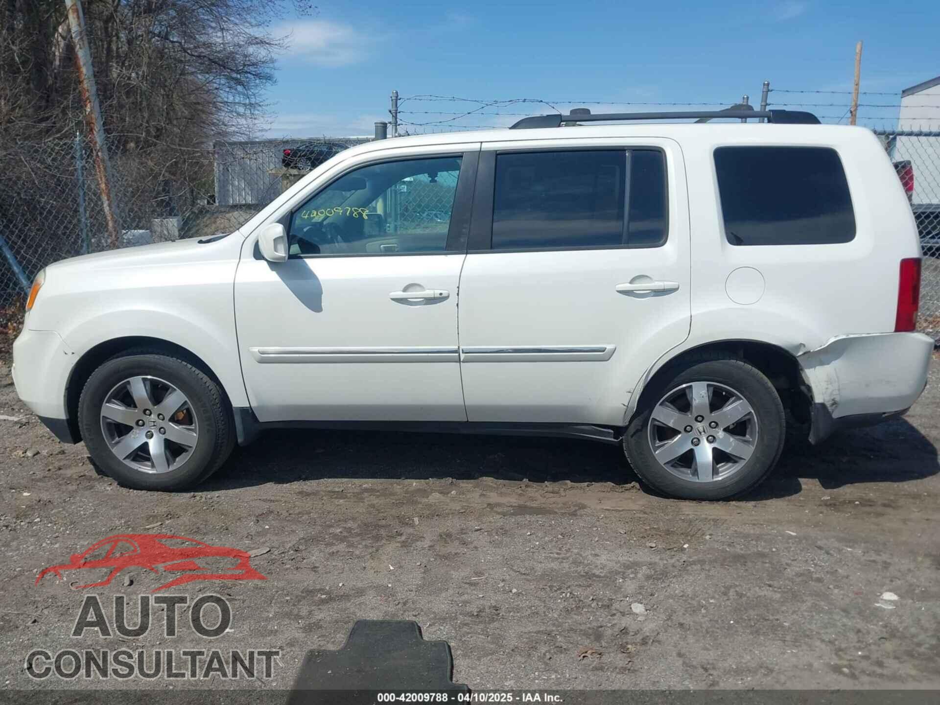 HONDA PILOT 2013 - 5FNYF4H94DB077831