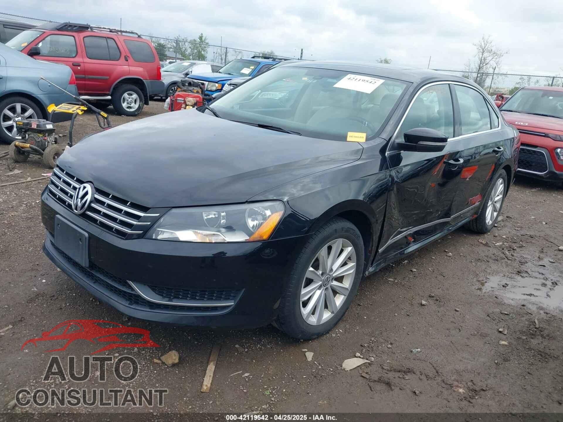VOLKSWAGEN PASSAT 2013 - 1VWCH7A37DC073634