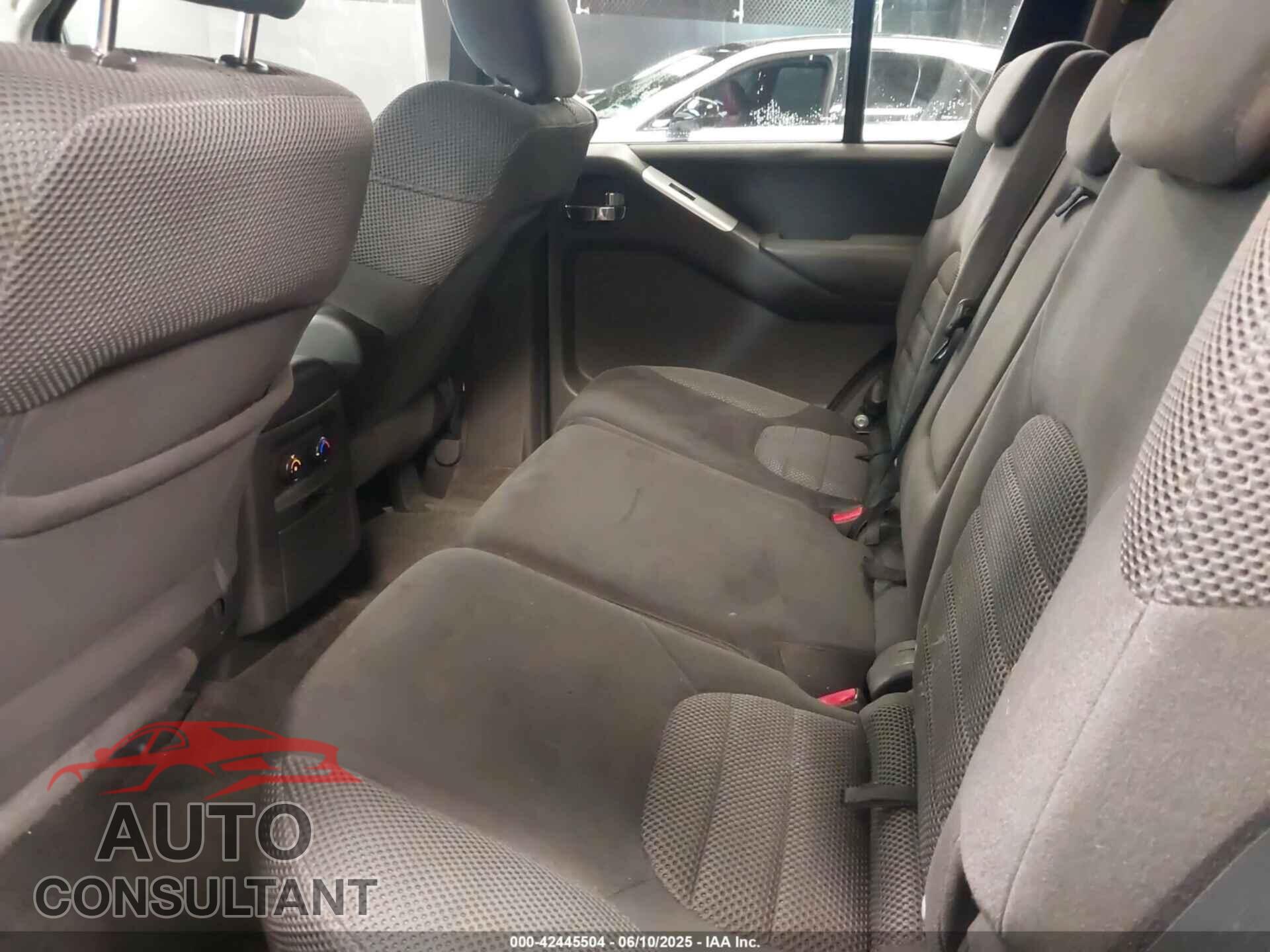NISSAN PATHFINDER 2011 - 5N1AR1NB9BC607036