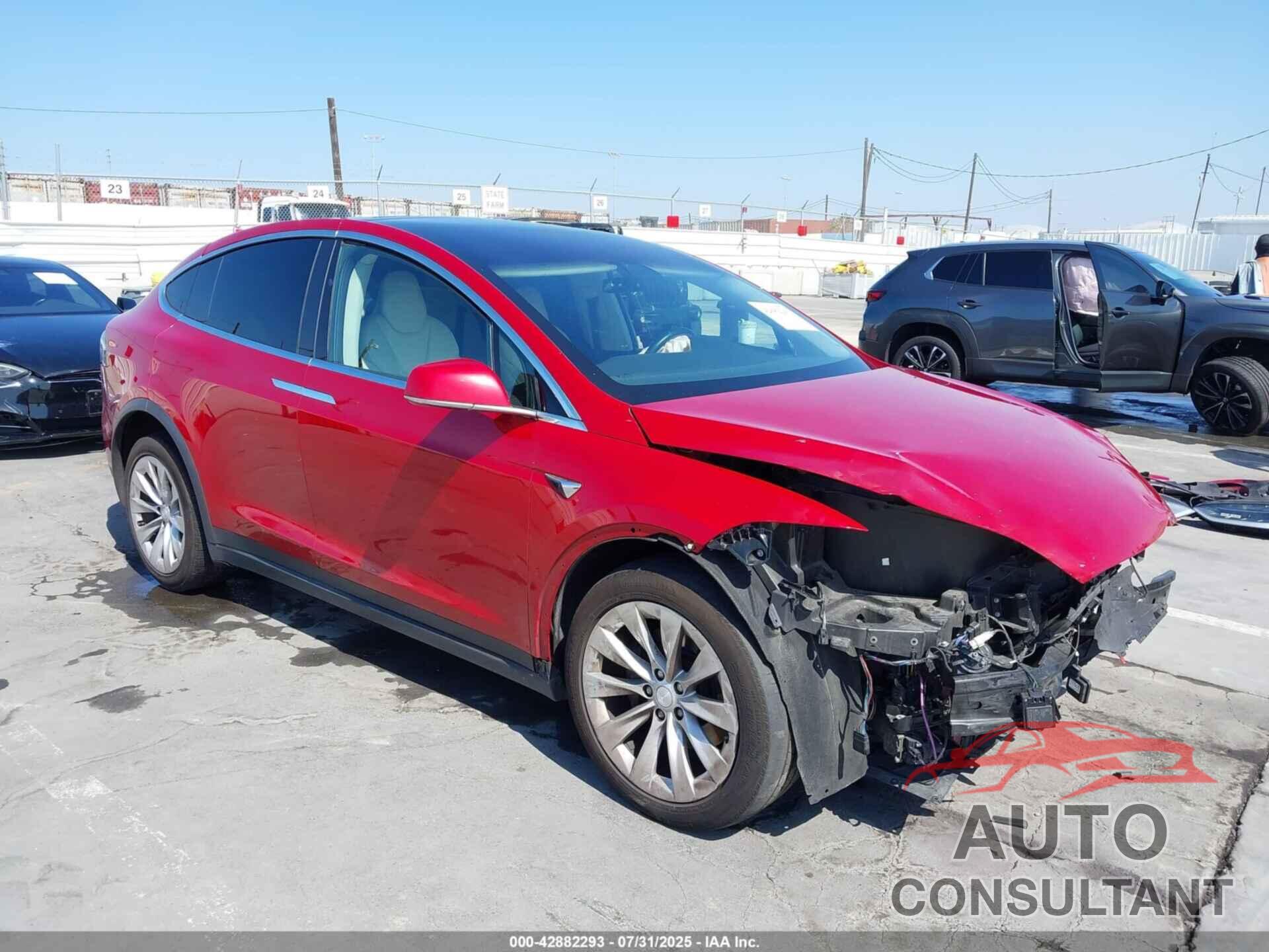 TESLA MODEL X 2018 - 5YJXCBE21JF118962