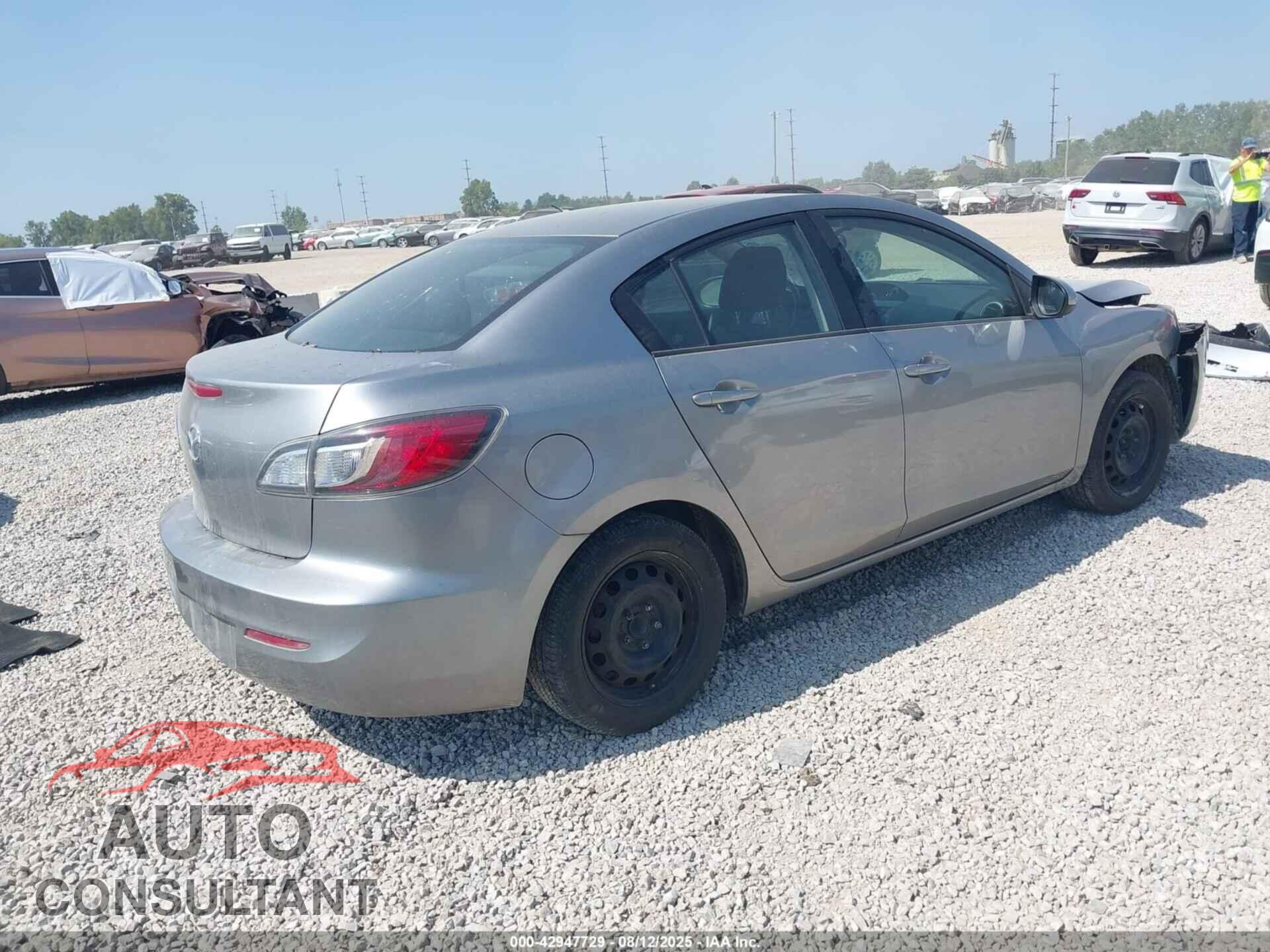 MAZDA MAZDA3 2012 - JM1BL1UF2C1527427