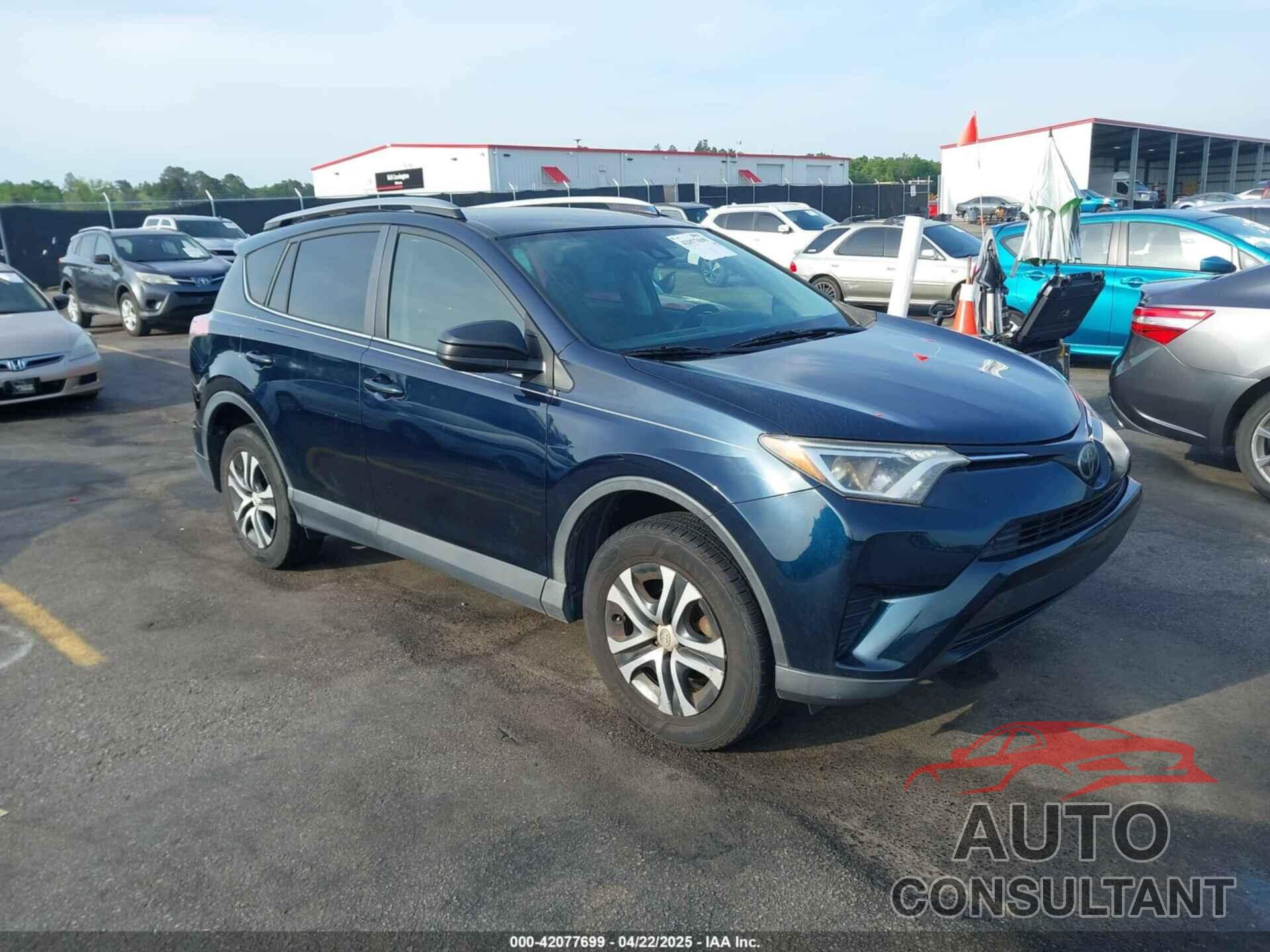 TOYOTA RAV4 2017 - JTMZFREV4HJ136104
