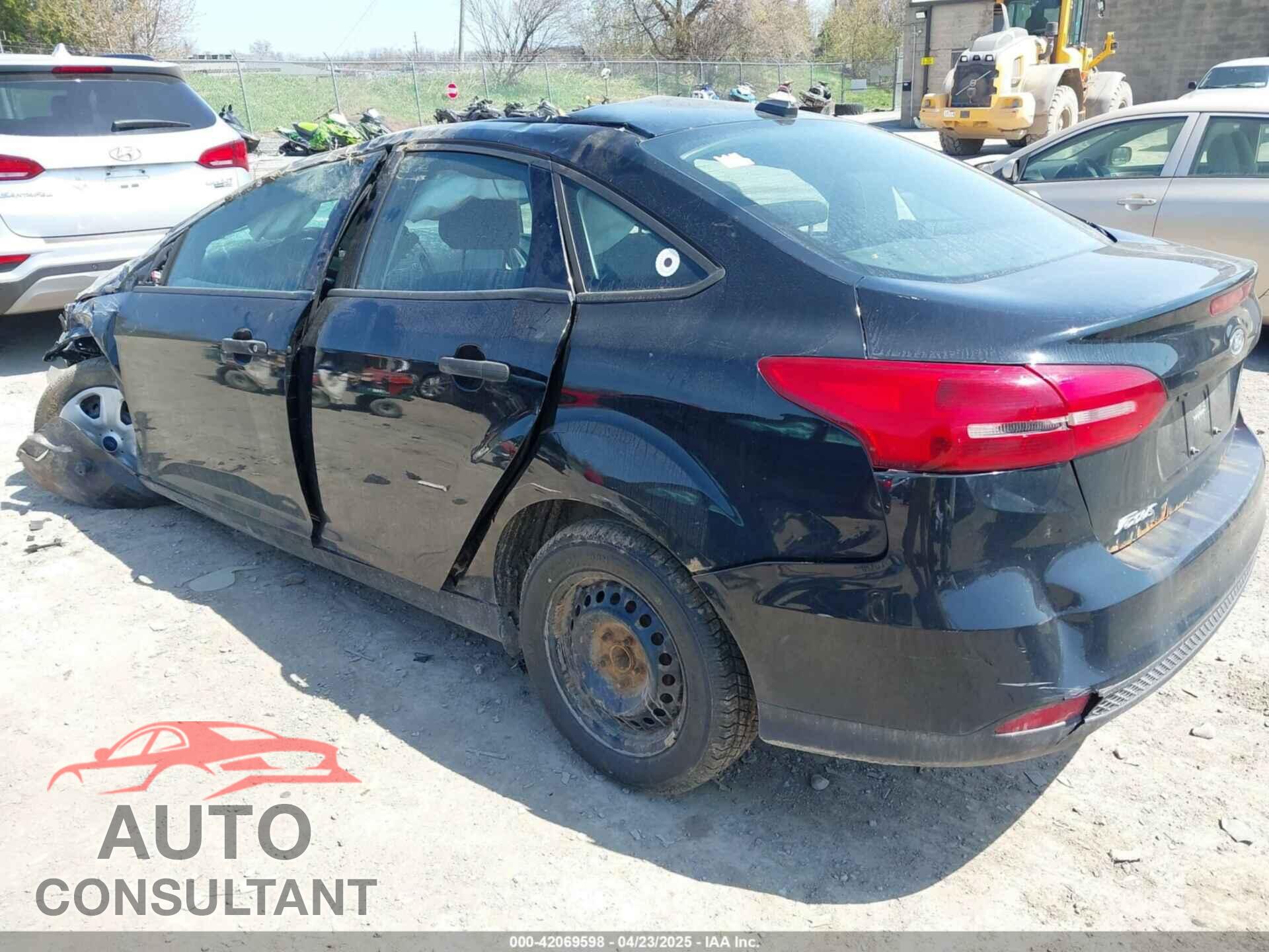 FORD FOCUS 2017 - 1FADP3E23HL301404