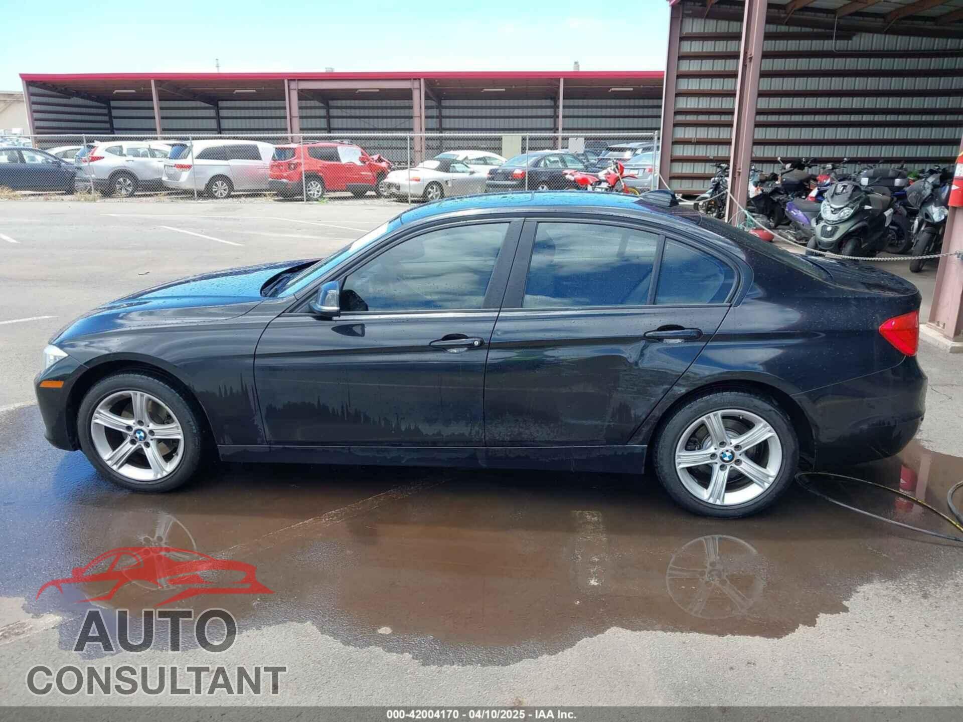 BMW 328I 2013 - WBA3B3C52DF536321
