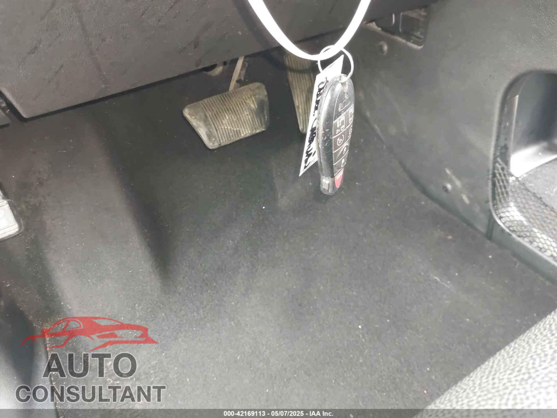 DODGE GRAND CARAVAN 2017 - 2C4RDGEG3HR690077