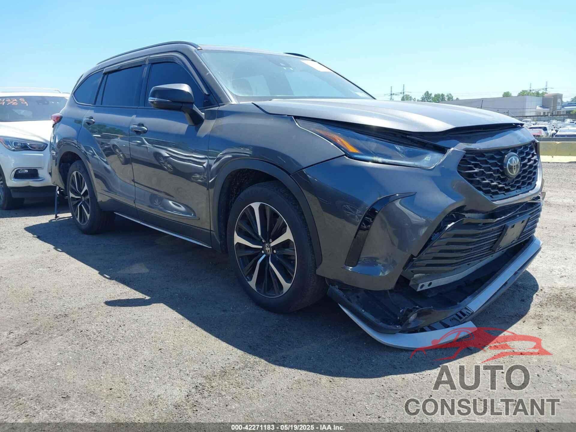 TOYOTA HIGHLANDER 2022 - 5TDJZRBH3NS169290