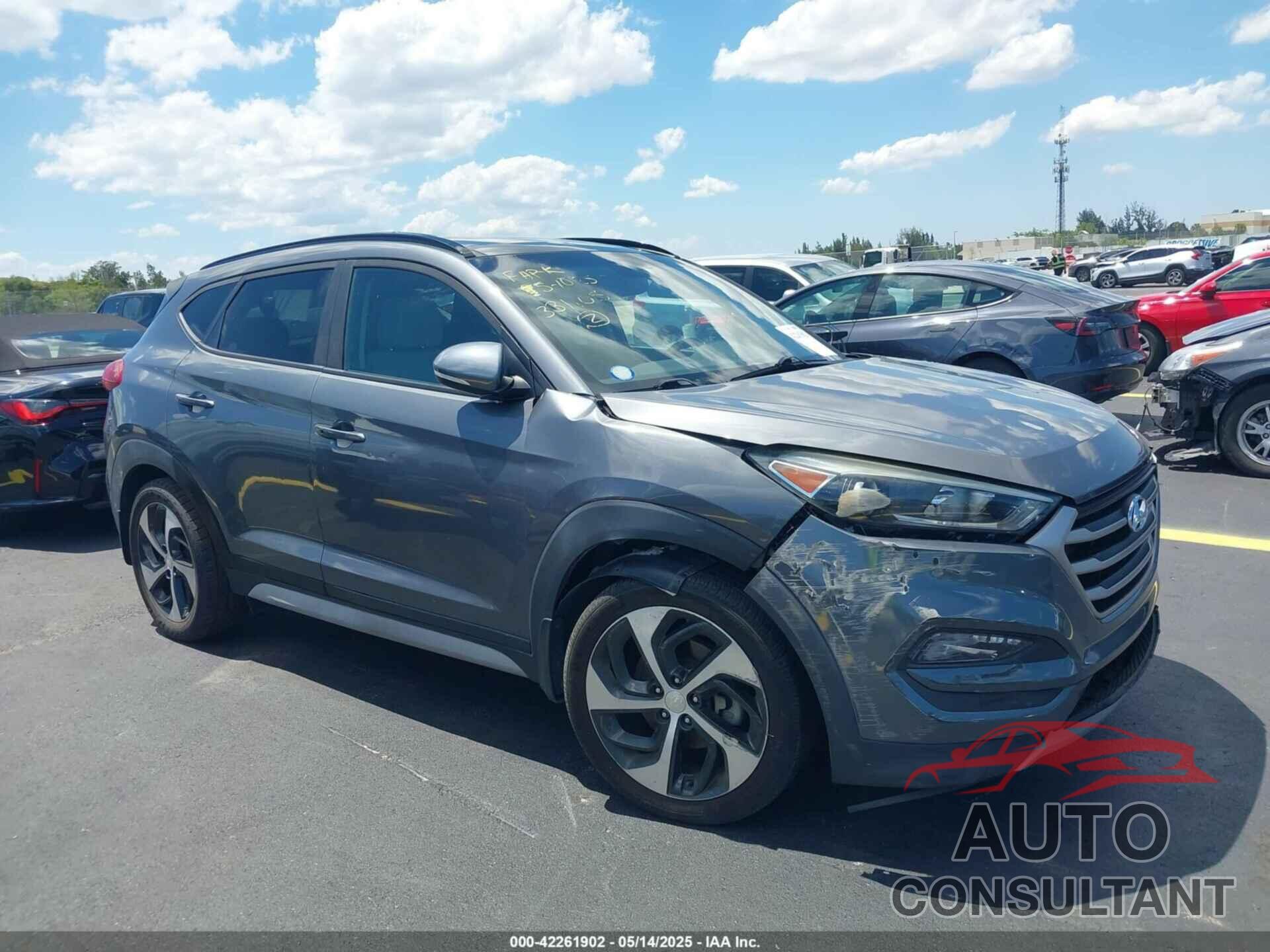 HYUNDAI TUCSON 2018 - KM8J33A2XJU686471