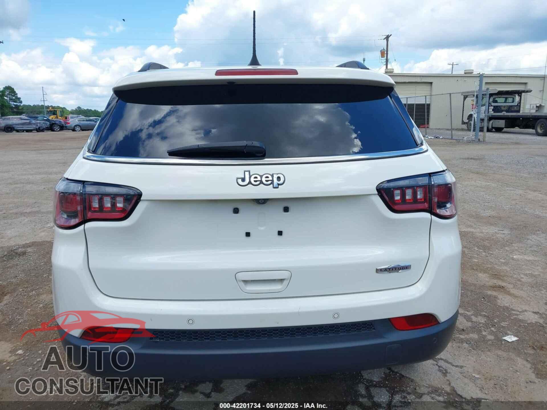 JEEP COMPASS 2020 - 3C4NJCBB8LT224711