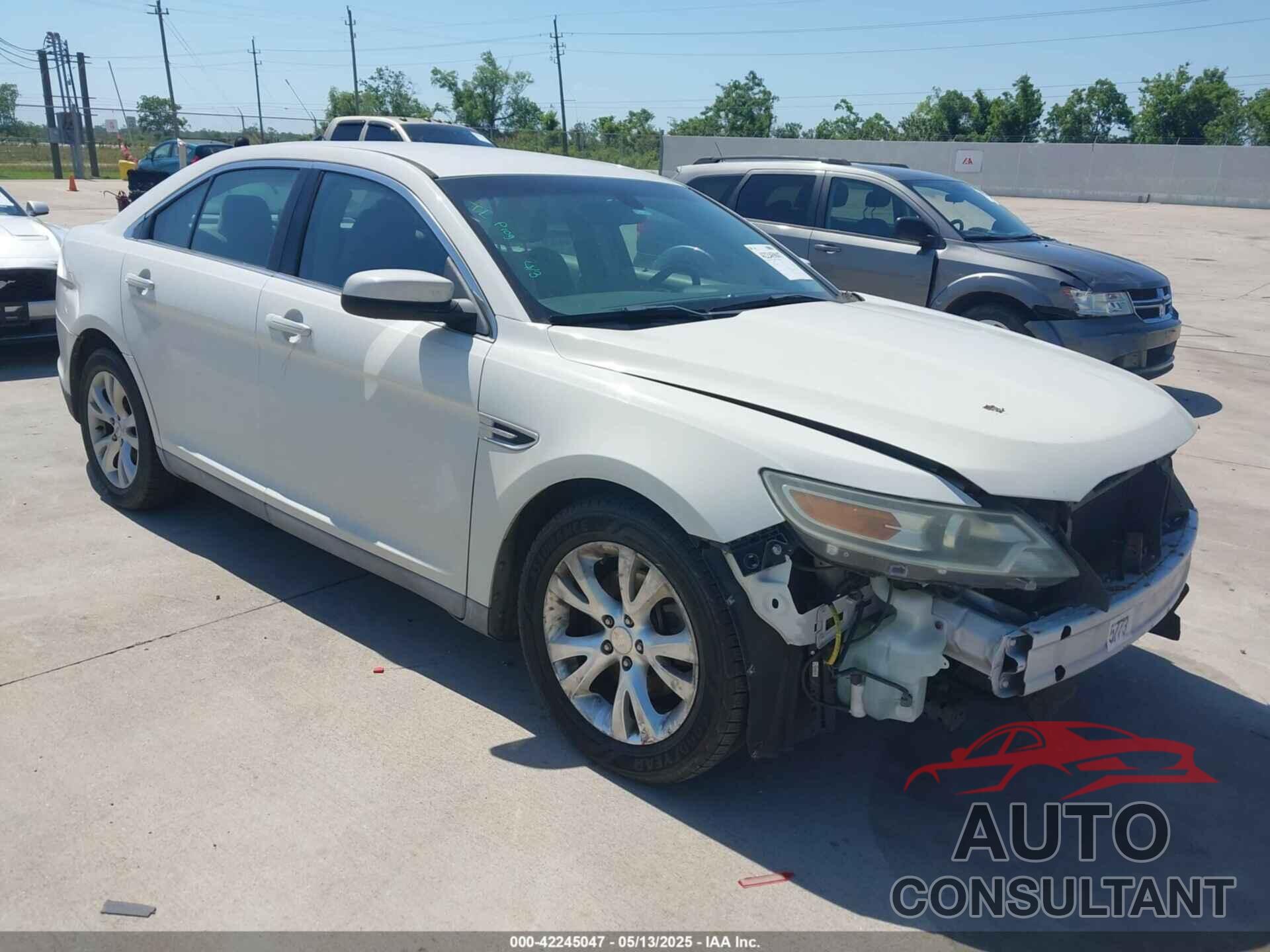 FORD TAURUS 2011 - 1FAHP2HW7BG148004